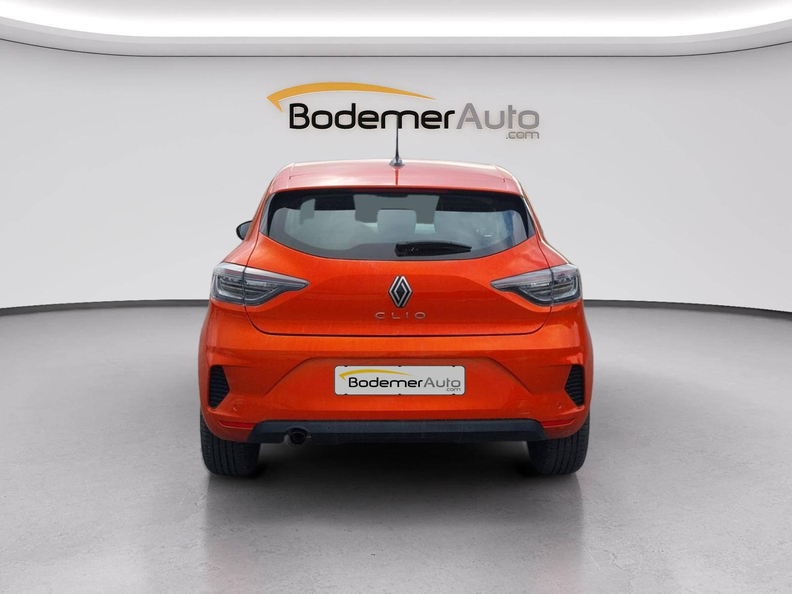 Vente en ligne Renault Clio 5 Clio TCe 90 au prix de 15 290 €