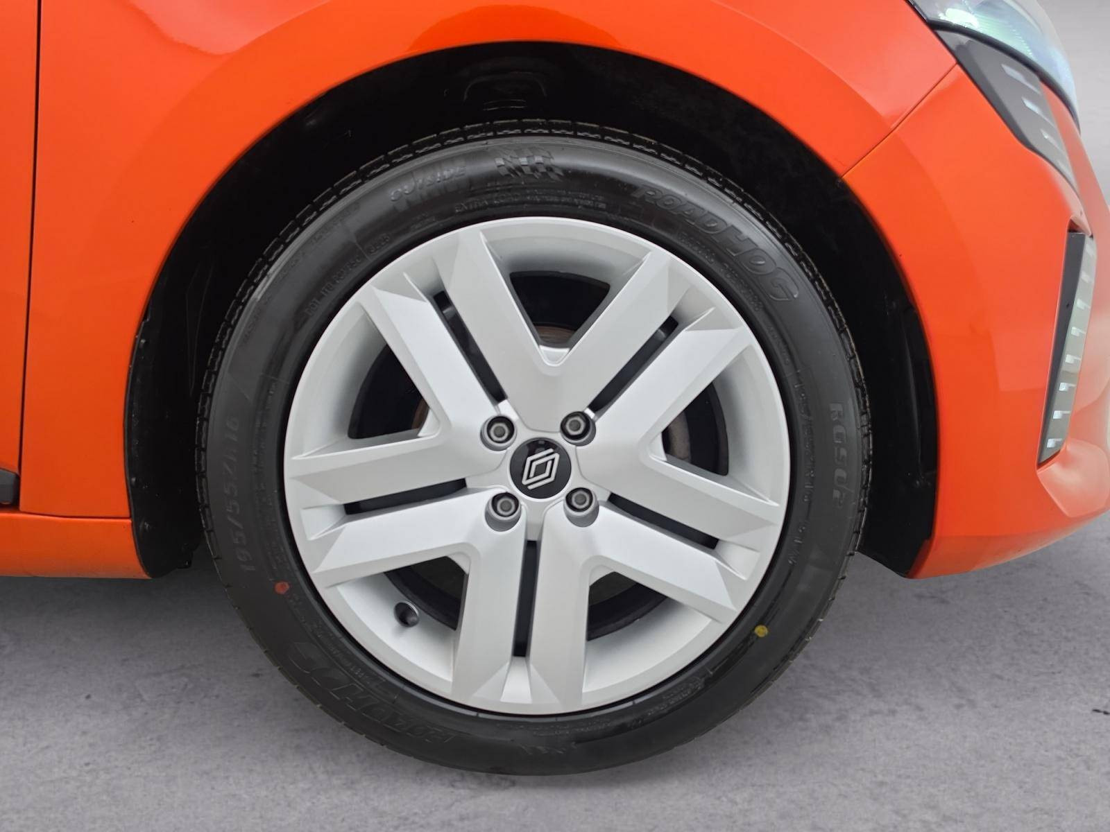 Vente en ligne Renault Clio 5 Clio TCe 90 au prix de 15 290 €