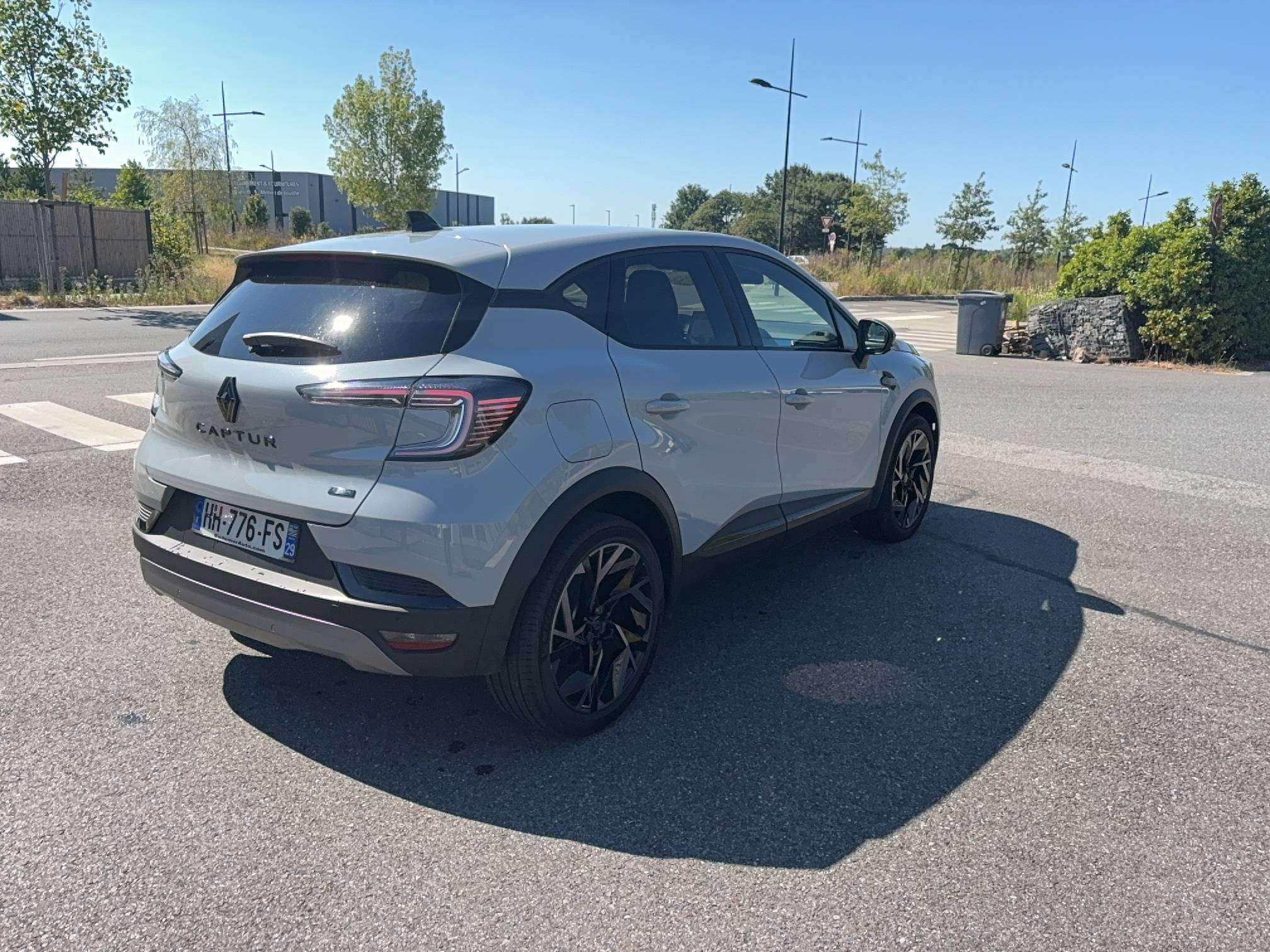 Vente en ligne Renault Captur  E-Tech full hybrid 160 ch au prix de 32 490 €