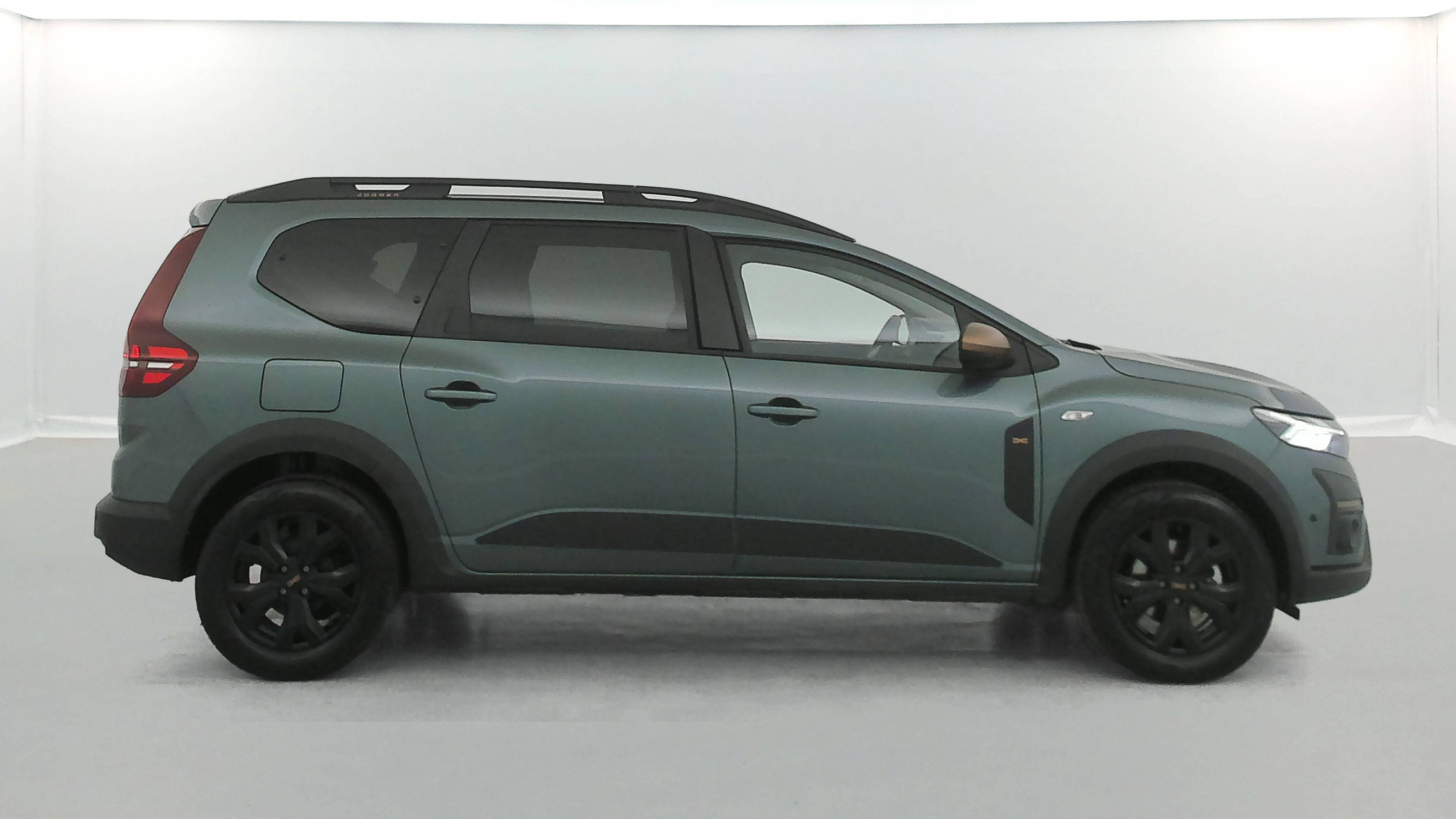 Vente en ligne Dacia Jogger  Hybrid 140 7 places GSR2 au prix de 24 790 €