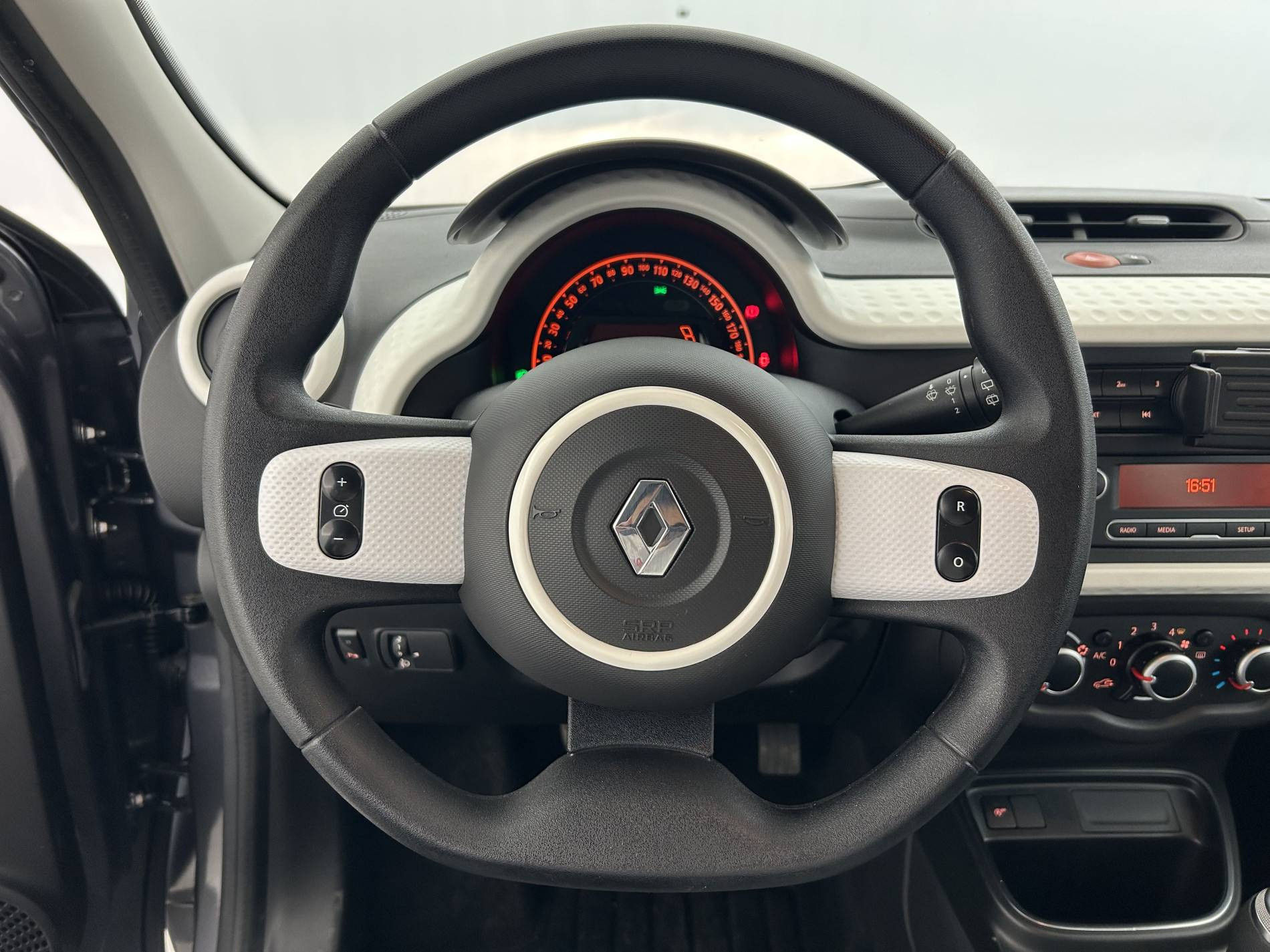 Vente en ligne Renault Twingo 3  SCe 75 - 20 au prix de 10 790 €