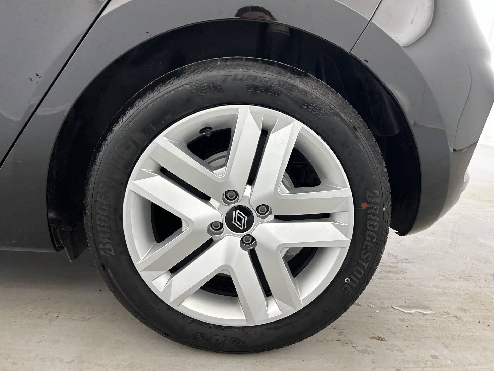 Vente en ligne Renault Clio 5 Clio E-Tech full hybrid 145 ch GSR2 au prix de 20 390 €