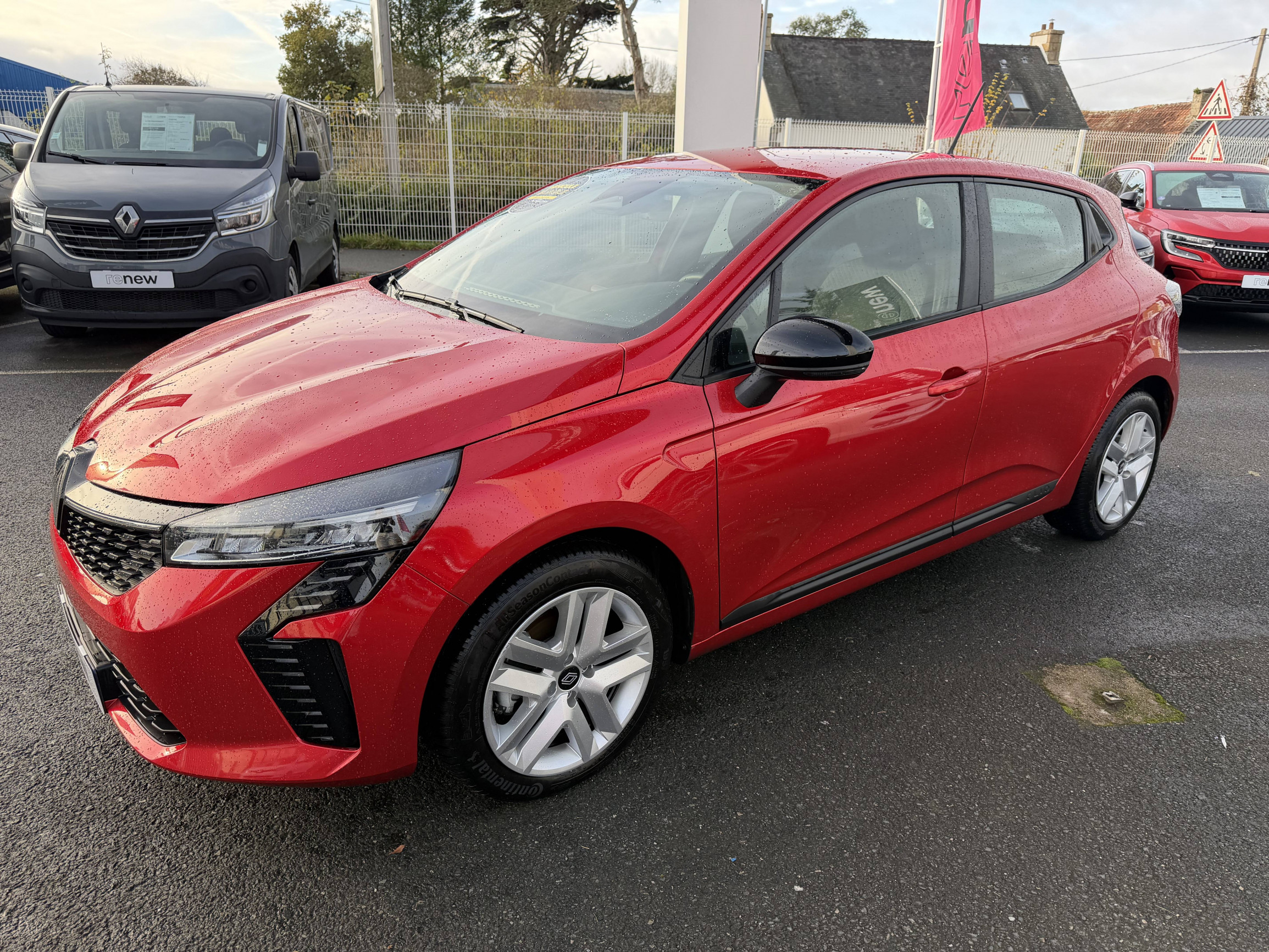 Vente en ligne Renault Clio 5 Clio E-Tech full hybrid 145 ch GSR2 au prix de 20 290 €