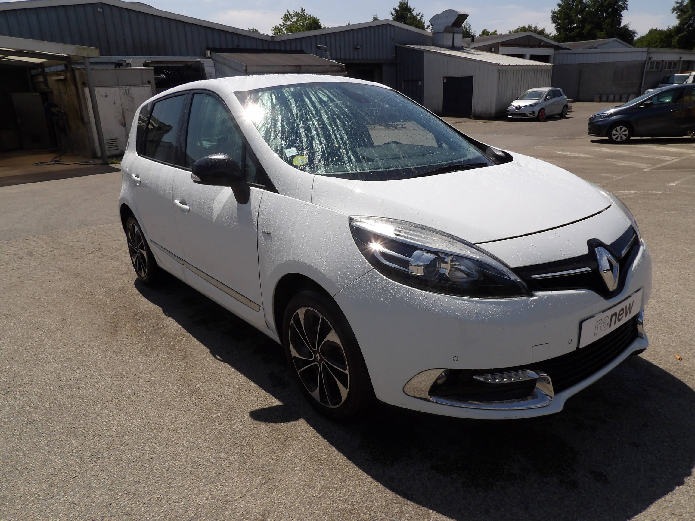 Vente en ligne Renault Scenic 3 Scenic dCi 110 au prix de 10 999 €