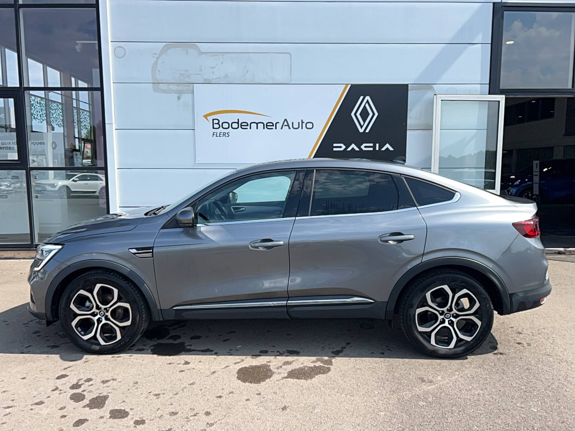 Vente en ligne Renault Arkana  E-Tech 145 - 21B au prix de 19 490 €