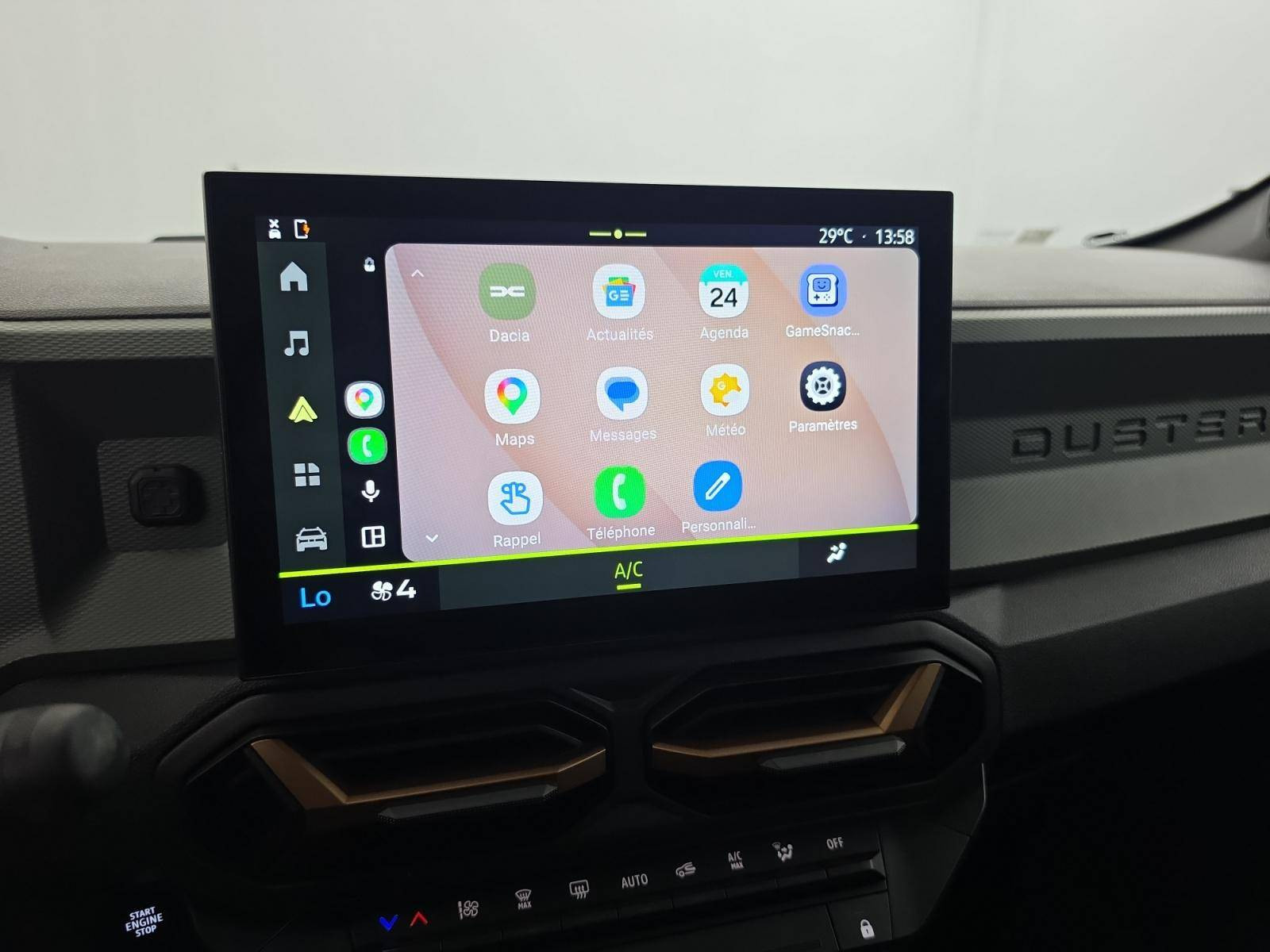 Vente en ligne Dacia Duster  Hybrid 140 au prix de 24 990 €