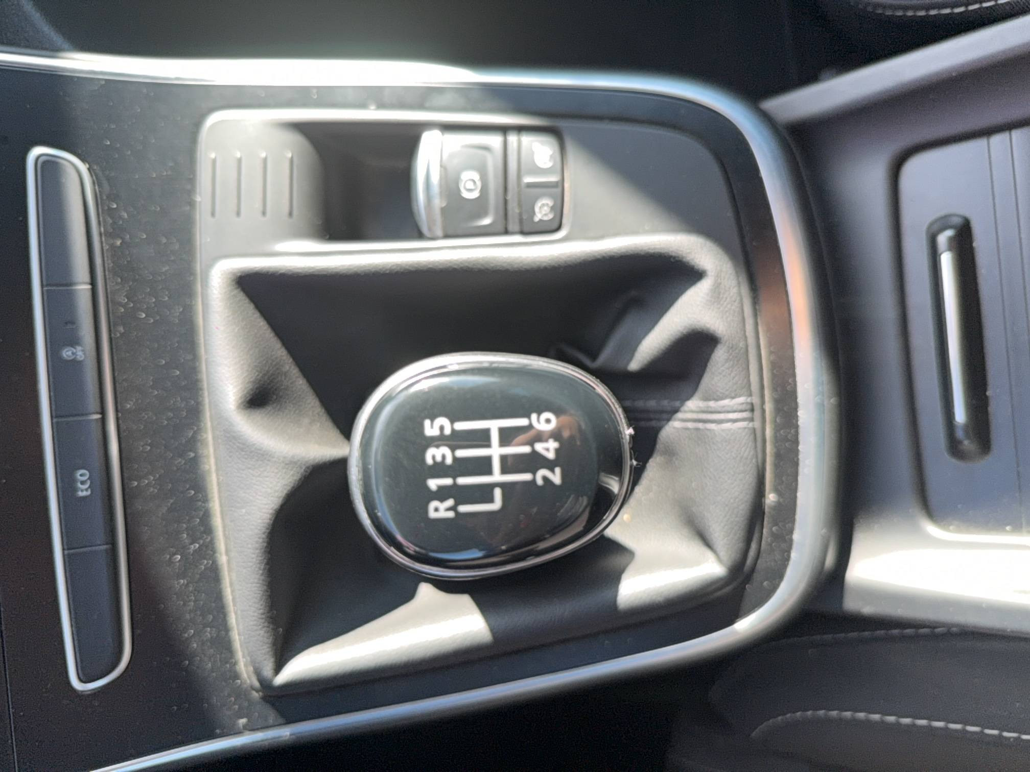 Vente en ligne Renault Scenic 4 Scenic TCe 115 FAP au prix de 12 990 €