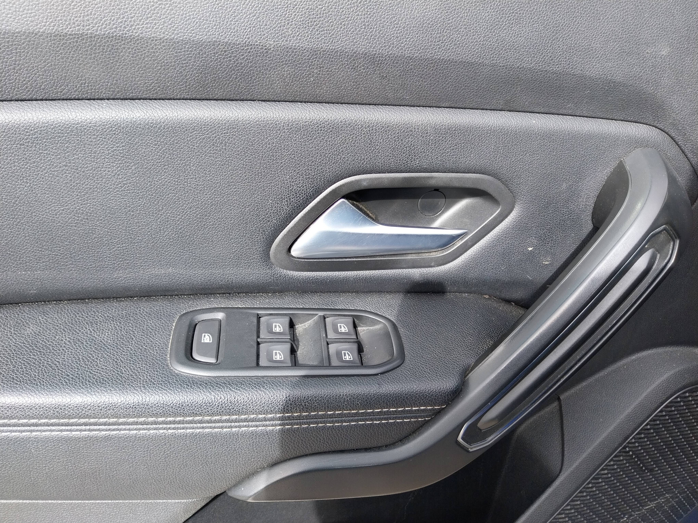 Vente en ligne Dacia Duster  Blue dCi 115 4x2 au prix de 18 990 €