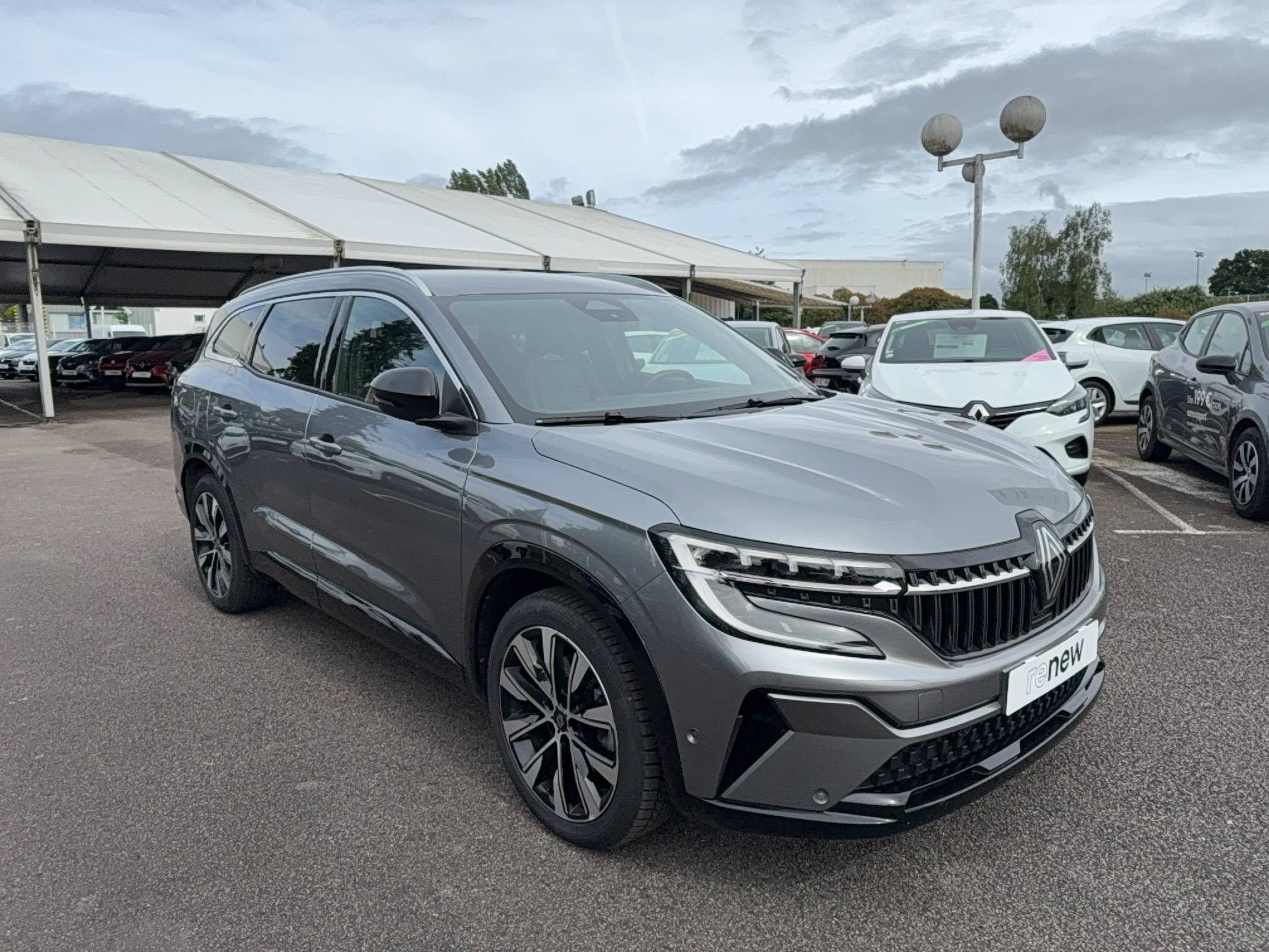 Vente en ligne Renault Espace Espace E-Tech full hybrid 200 GSR2 au prix de 28 490 €