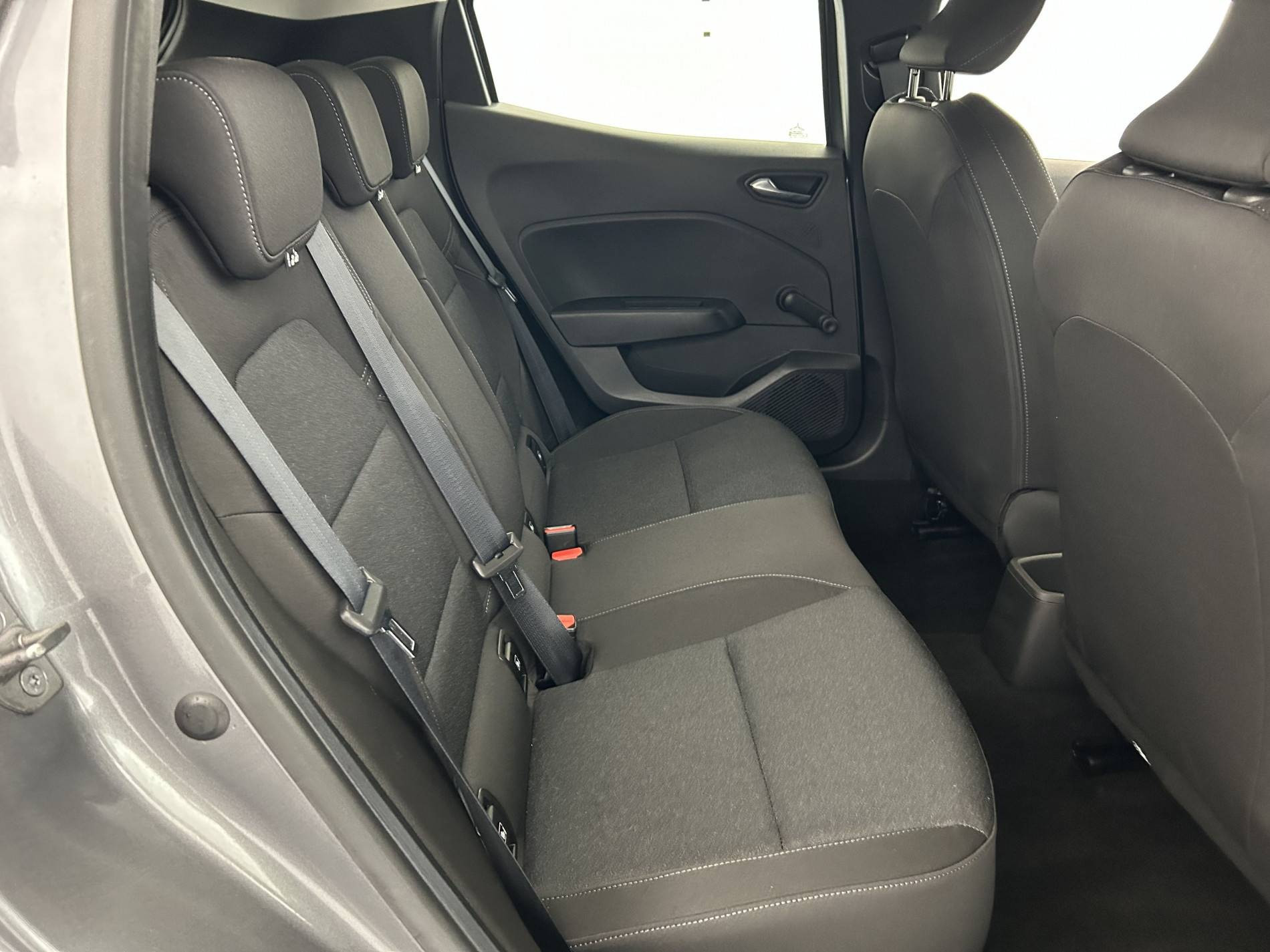 Vente en ligne Renault Clio 5 Clio TCe 90 au prix de 14 500 €