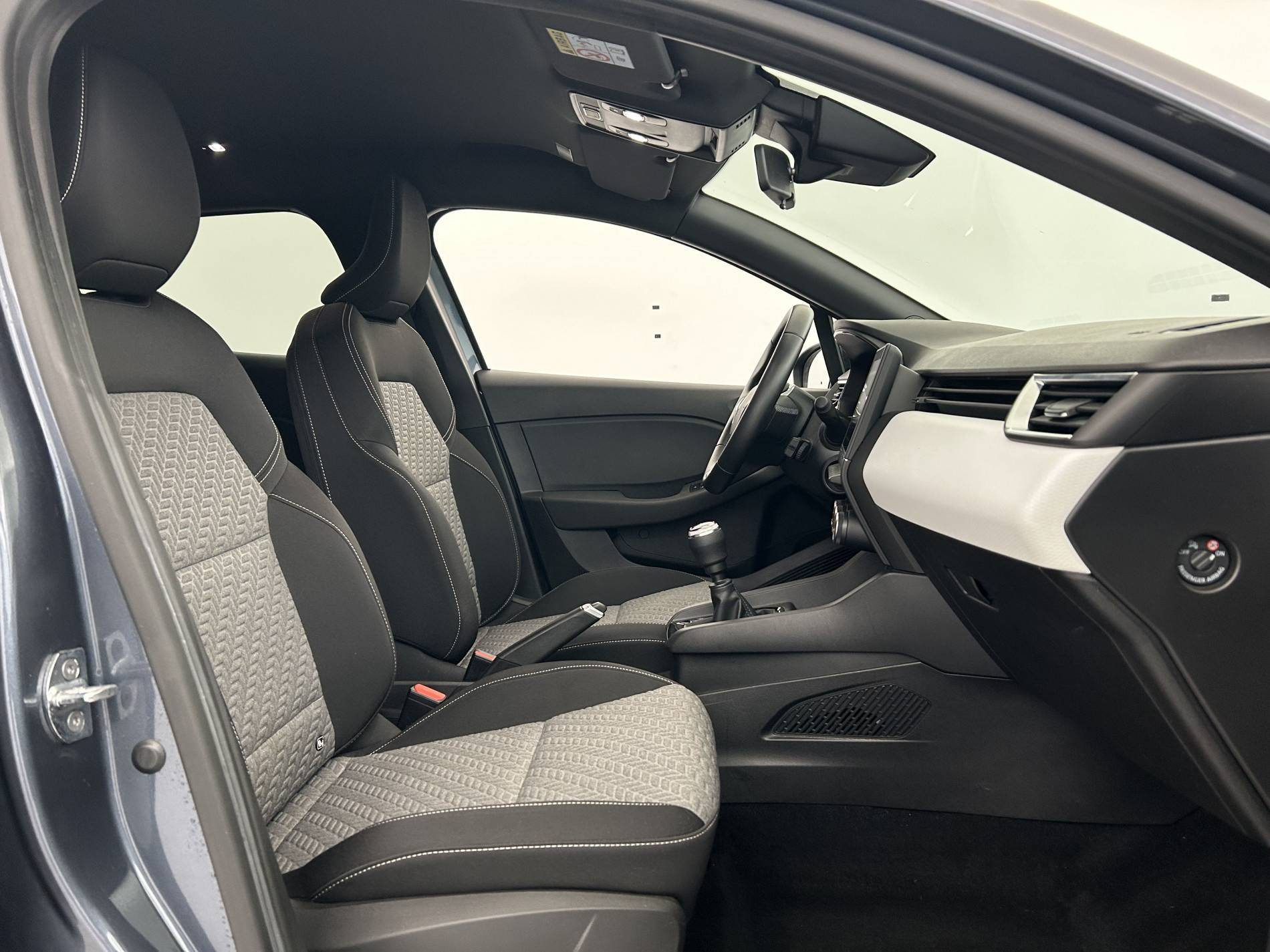 Vente en ligne Renault Clio 5 Clio TCe 90 - 21N au prix de 14 490 €