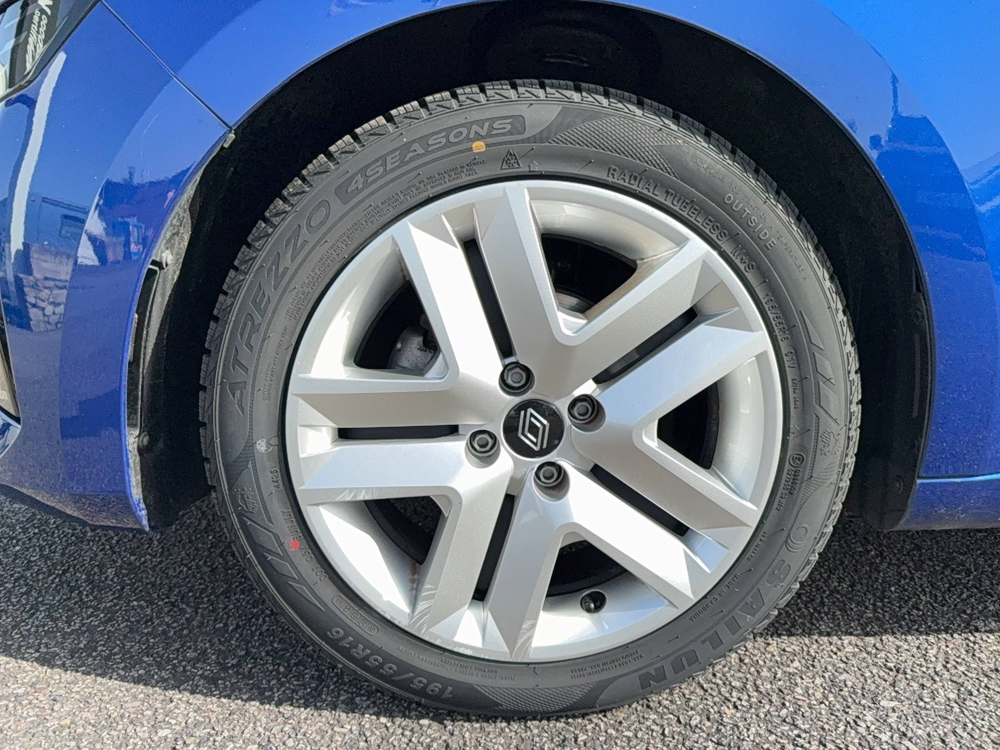 Vente en ligne Renault Clio 5 Clio TCe 90 au prix de 13 990 €