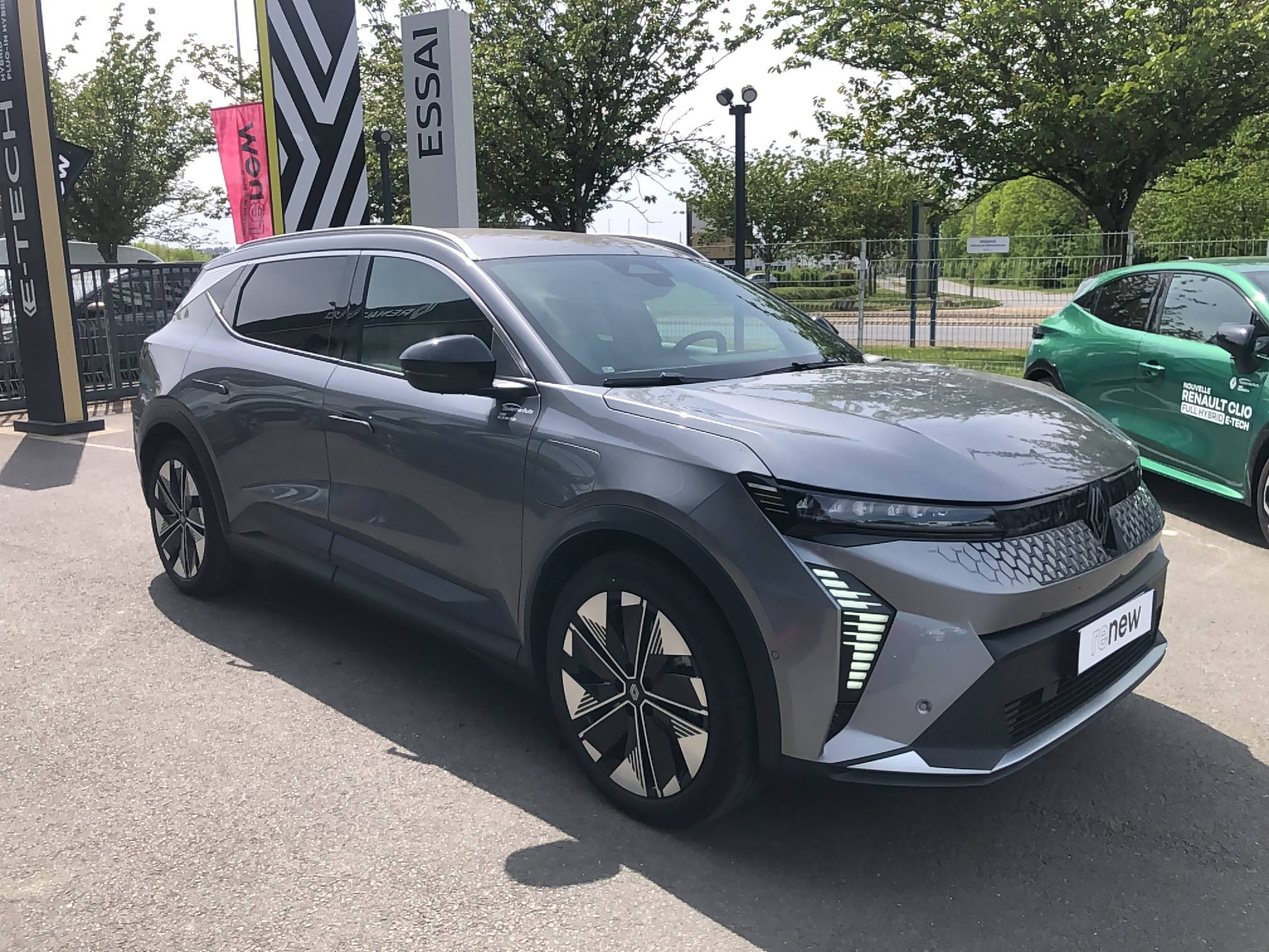 Vente en ligne Renault Scenic E-Tech  220 ch grande autonomie au prix de 44 990 €