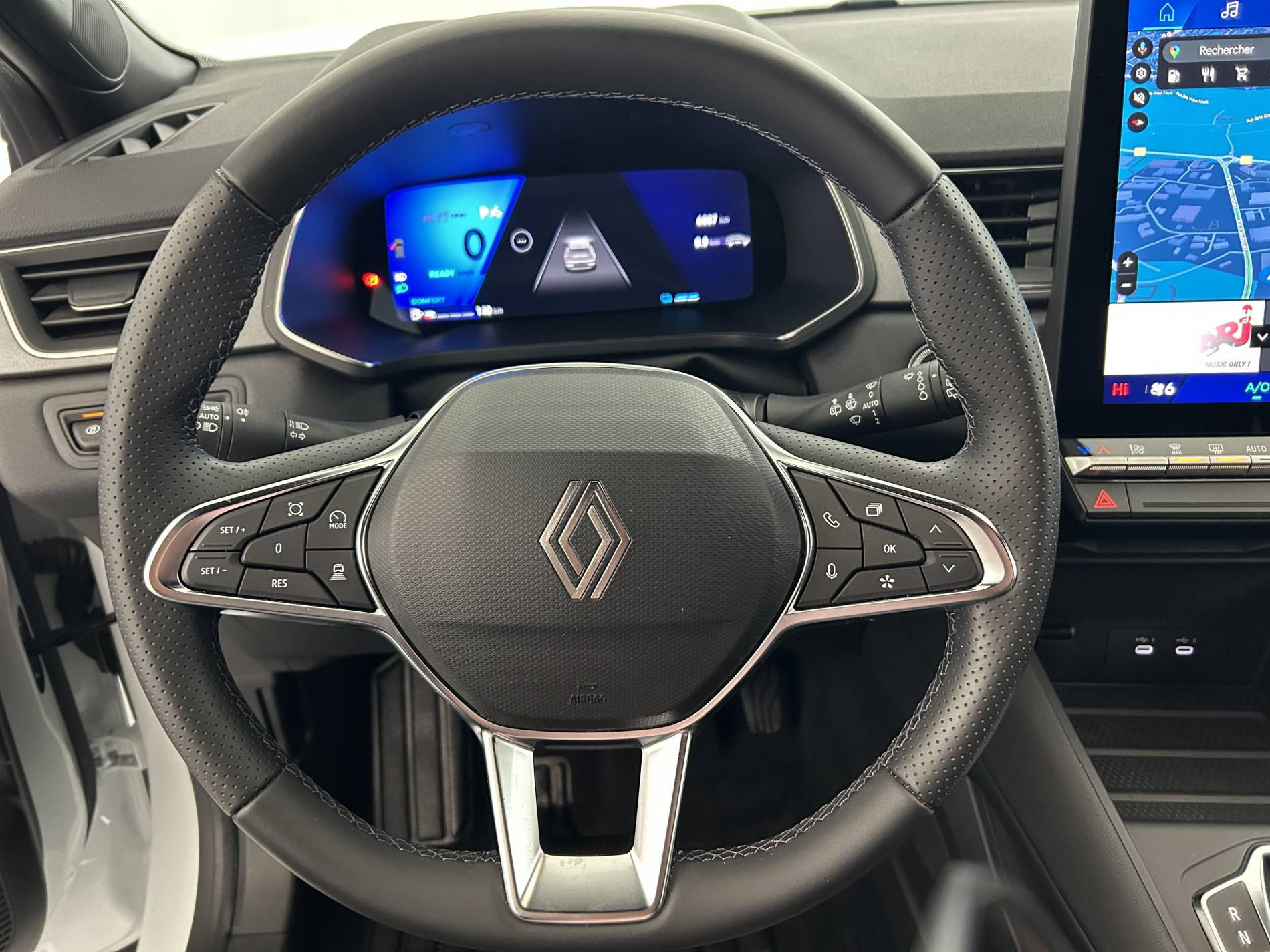 Vente en ligne Renault Symbioz  E-Tech full hybrid 145 au prix de 27 990 €