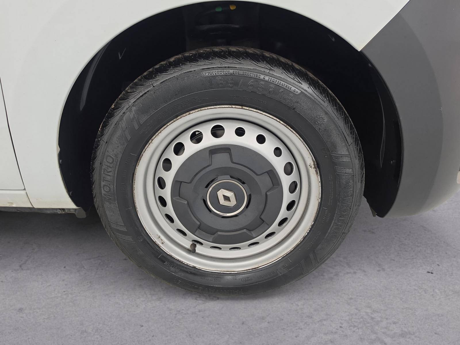 Vente en ligne Renault Express Van  BLUE DCI 95 - 22 au prix de 13 291 €