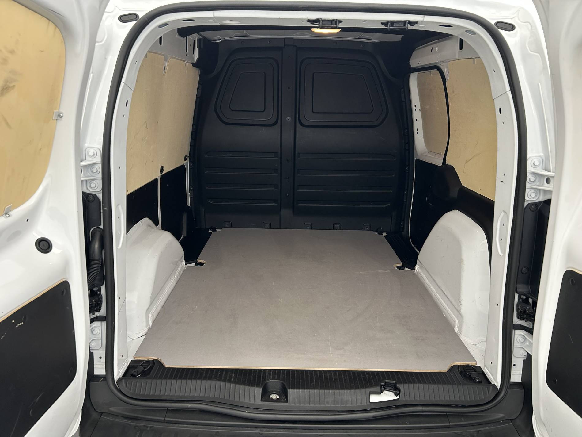 Vente en ligne Renault Kangoo Van  BLUE DCI 115 EDC au prix de 20 490 €