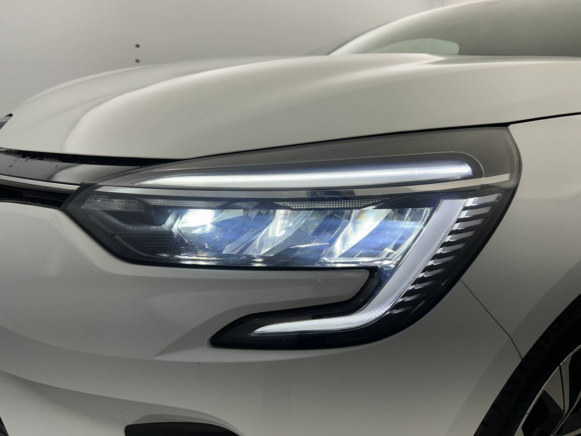 Vente en ligne Renault Clio 5 Clio Blue dCi 100 au prix de 15 590 €