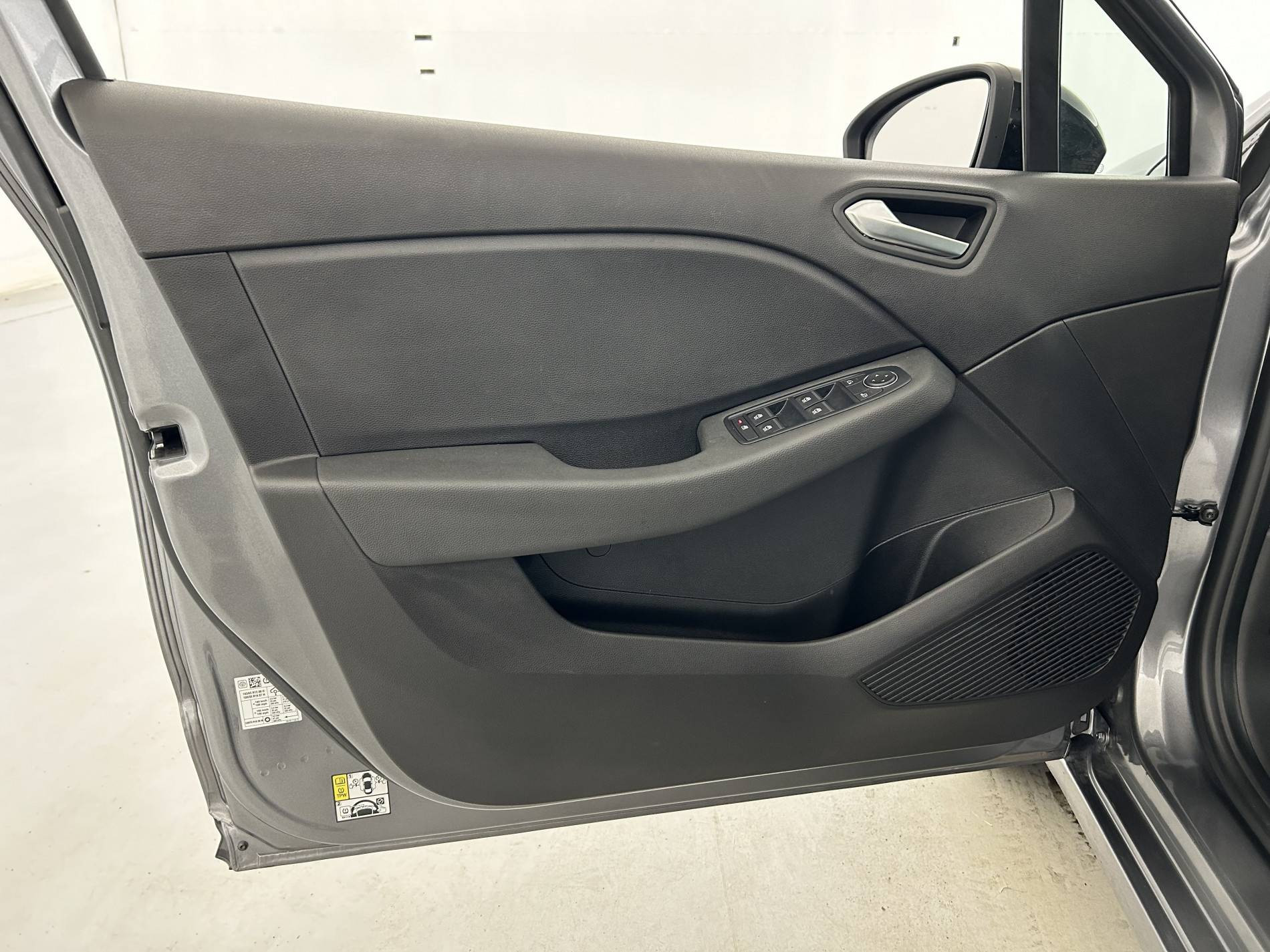 Vente en ligne Renault Clio 5 Clio E-Tech full hybrid 145 ch GSR2 au prix de 19 990 €