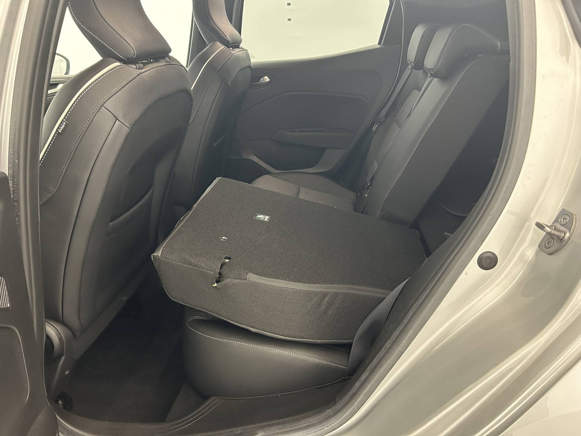 Vente en ligne Renault Clio 5 Clio TCe 90 au prix de 16 290 €
