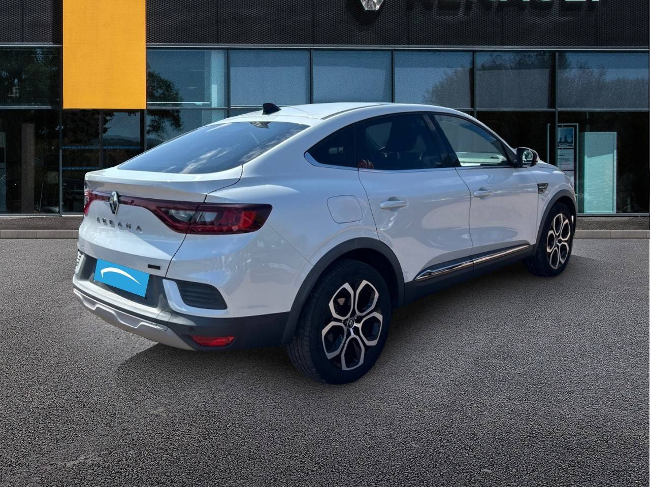 Vente en ligne Renault Arkana  E-Tech hybride 145 - 22 au prix de 18 990 €
