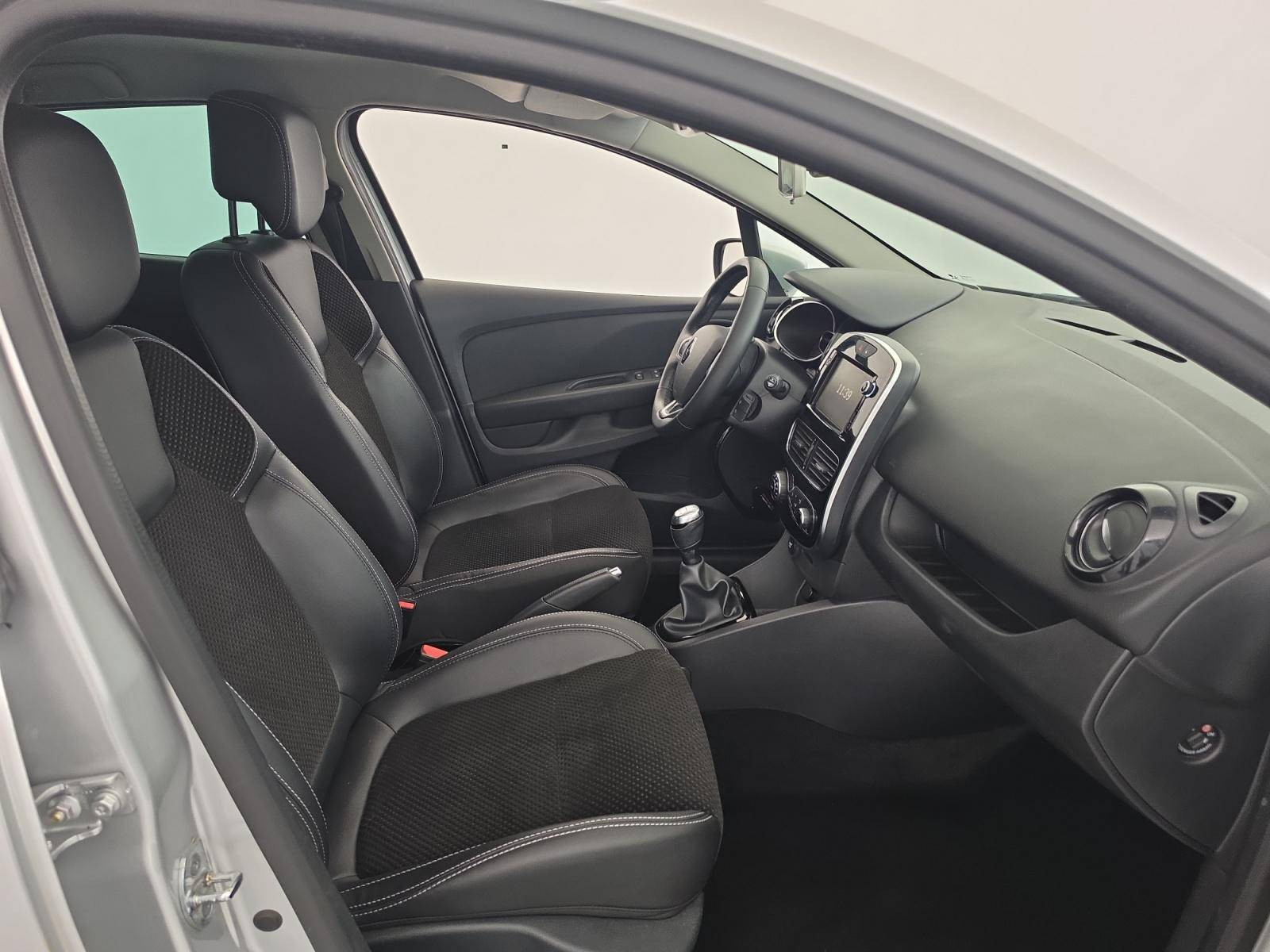 Vente en ligne Renault Clio 4 Clio TCe 90 E6C au prix de 10 990 €
