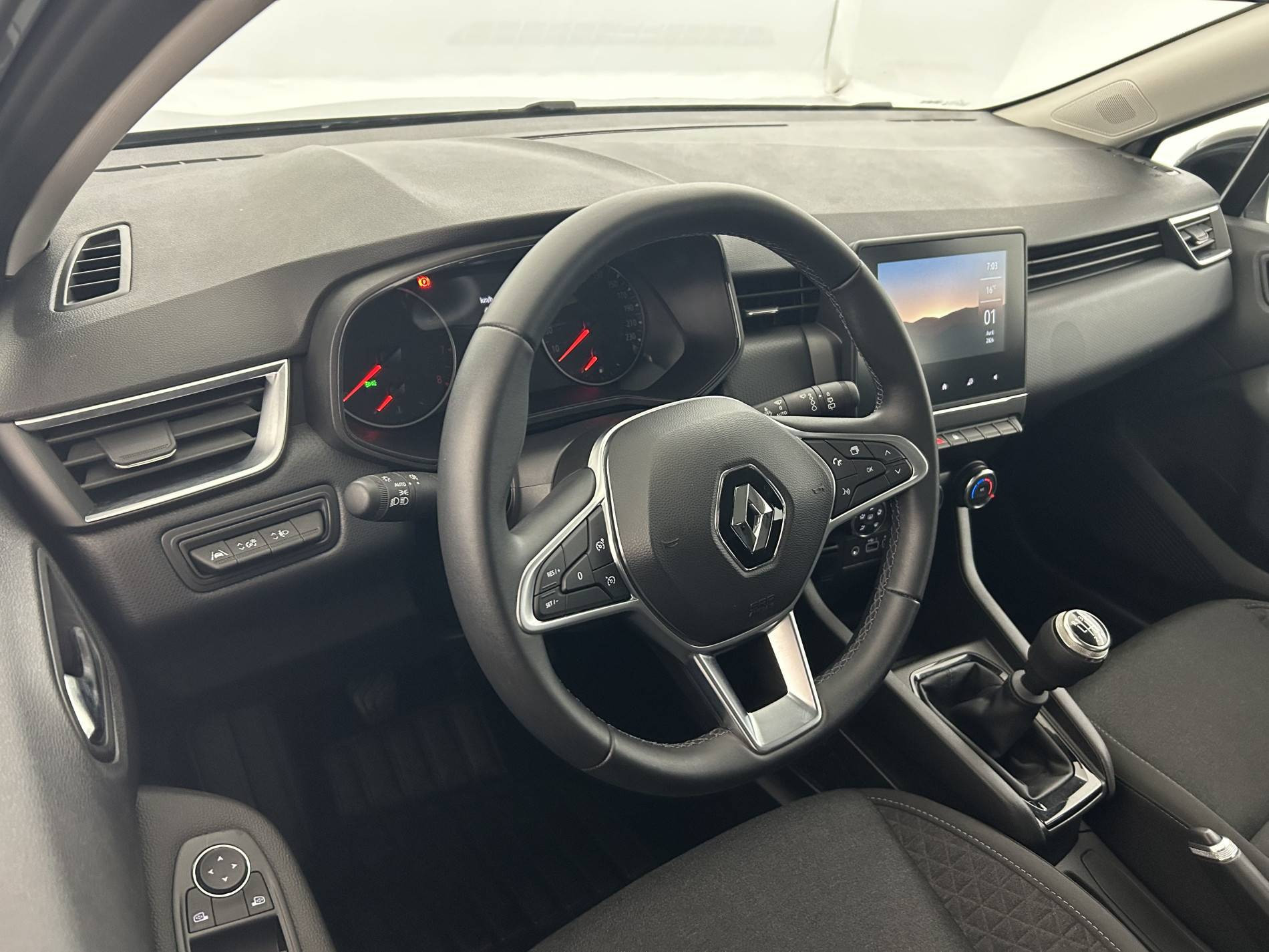 Vente en ligne Renault Clio 5 Clio TCe 90 au prix de 13 690 €