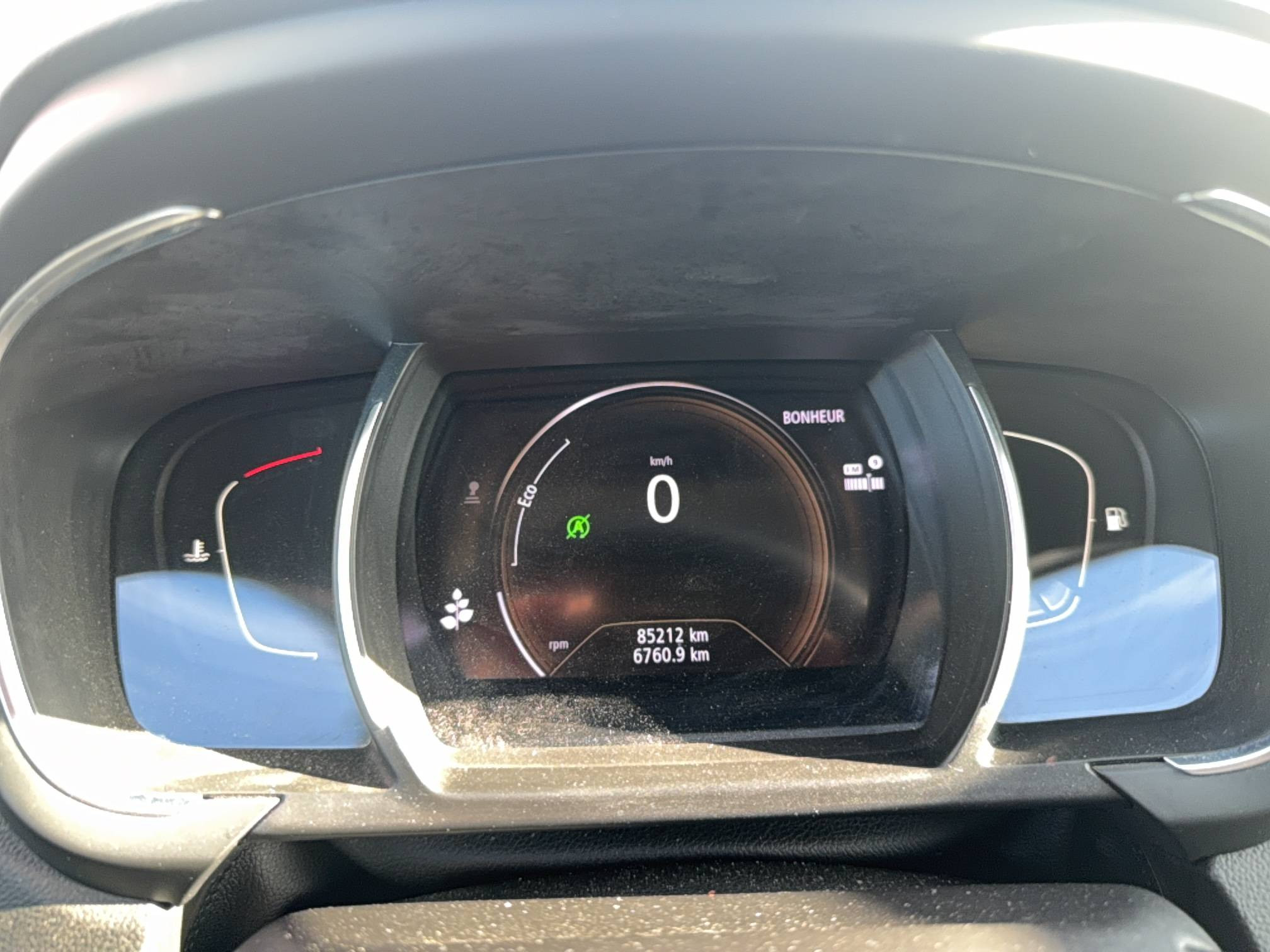 Vente en ligne Renault Scenic 4 Scenic TCe 115 FAP au prix de 12 990 €