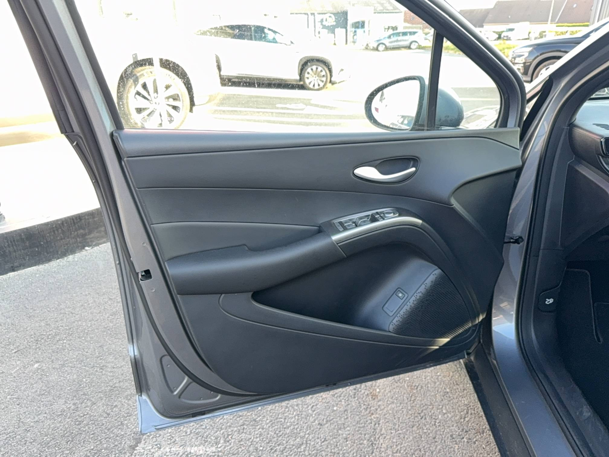 Vente en ligne Byd Dolphin G  1.5 DM-i PHEV 212 ch au prix de 24 290 €