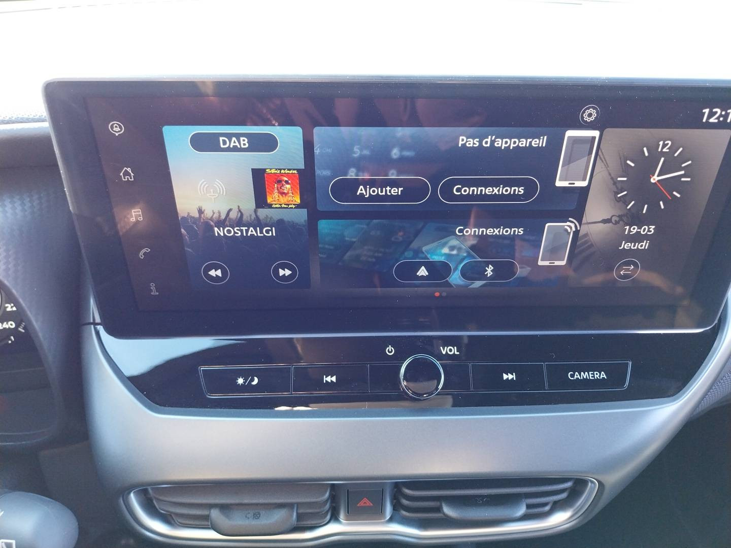 Vente en ligne Nissan Juke  HYBRID 143 au prix de 28 990 €