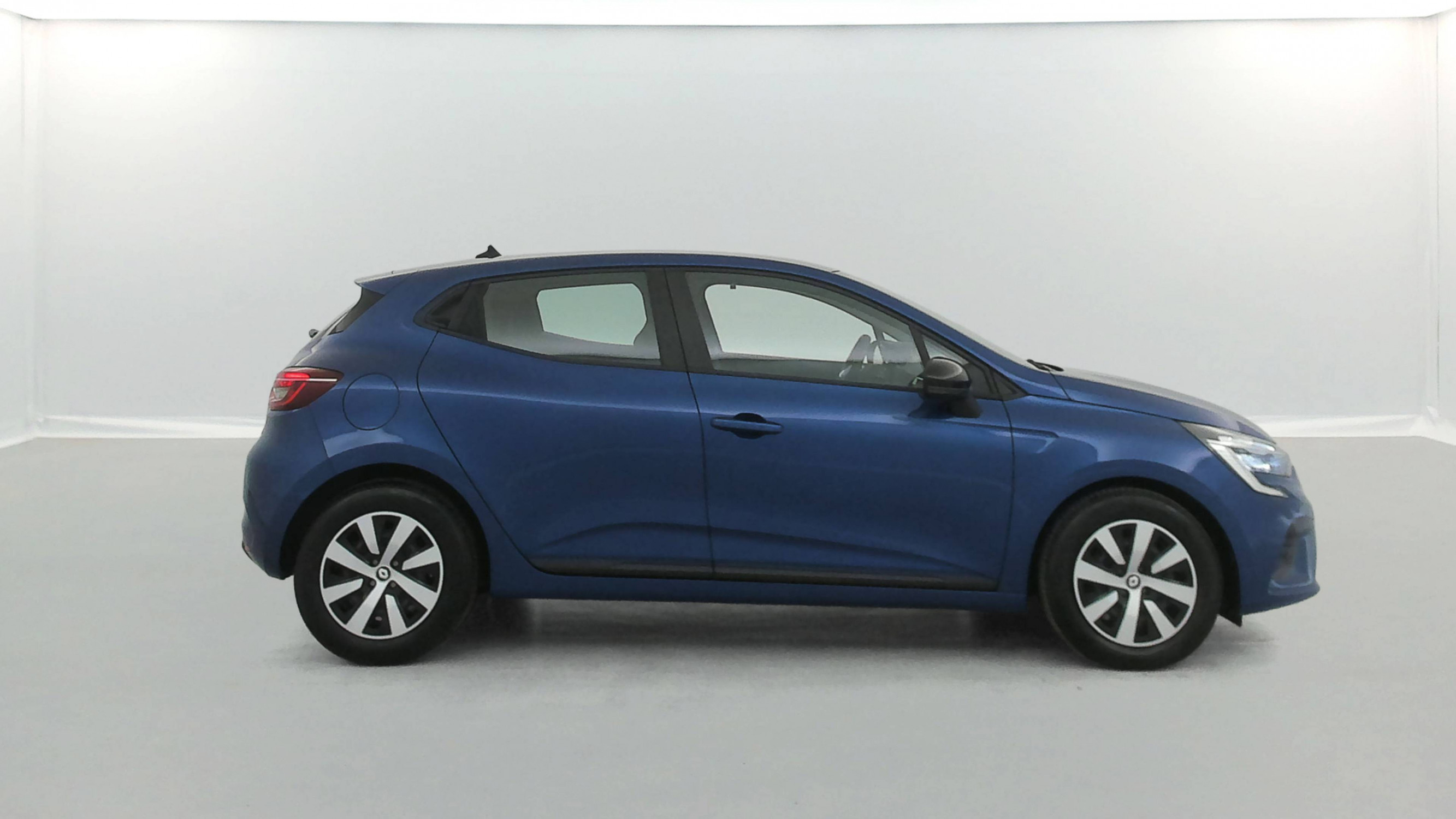 Vente en ligne Renault Clio 5 Clio TCe 90 au prix de 13 690 €