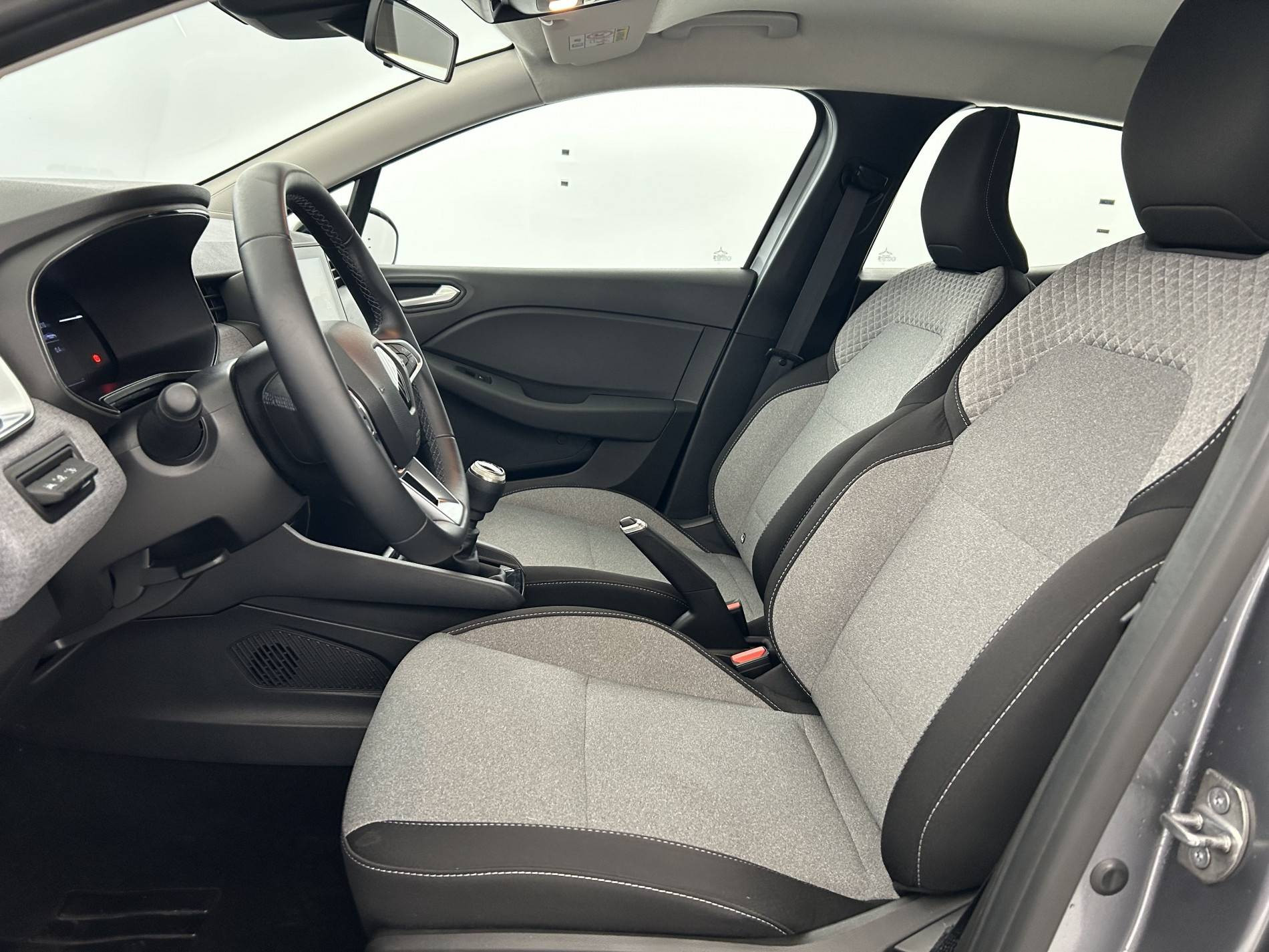 Vente en ligne Renault Clio 5 Clio TCe 90 au prix de 15 490 €