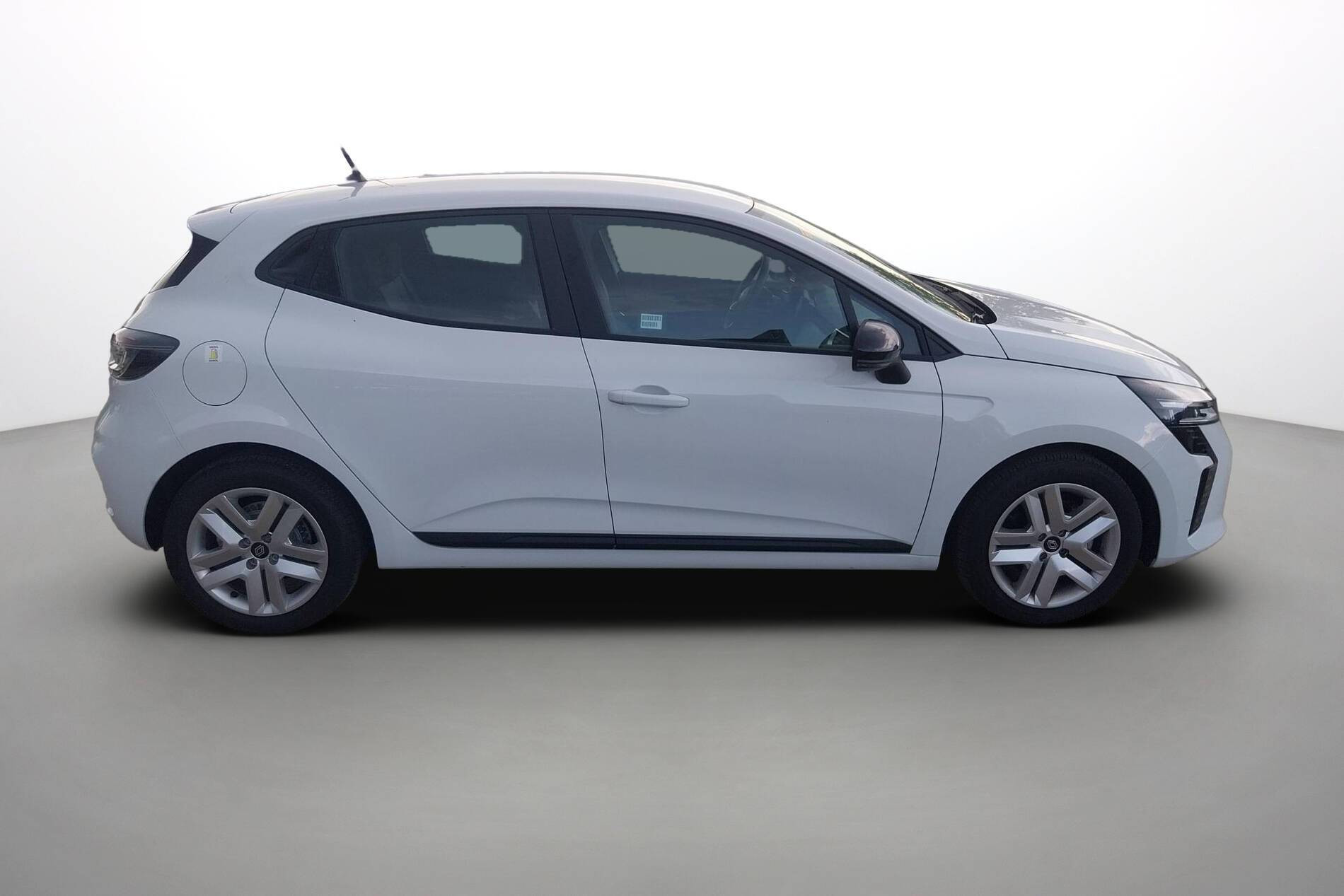 Vente en ligne Renault Clio 5 Clio Blue dCi 100 ch GSR2 au prix de 18 991 €