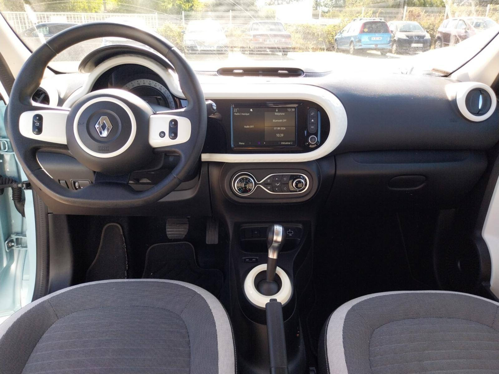 Vente en ligne Renault Twingo Electrique Twingo III E-Tech au prix de 11 990 €