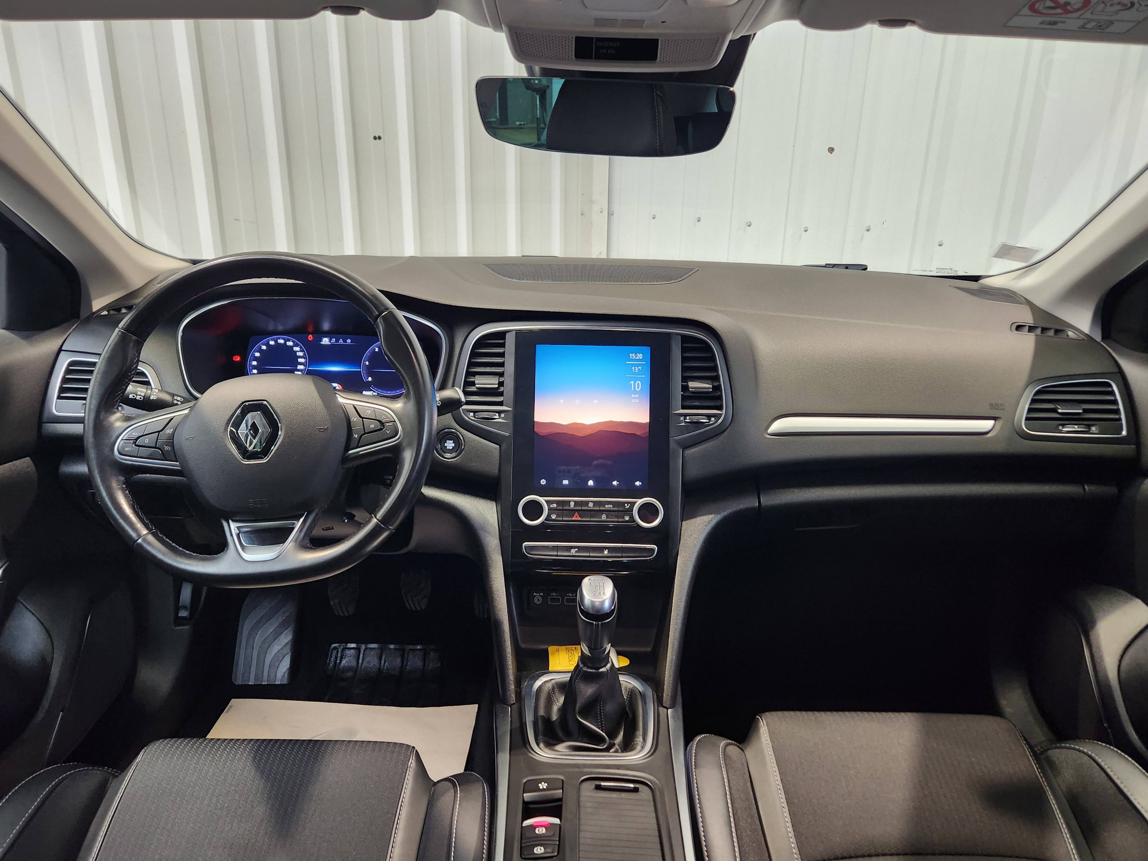 Vente en ligne Renault Megane 4 Mégane IV Berline Blue dCi 115 au prix de 16 790 €