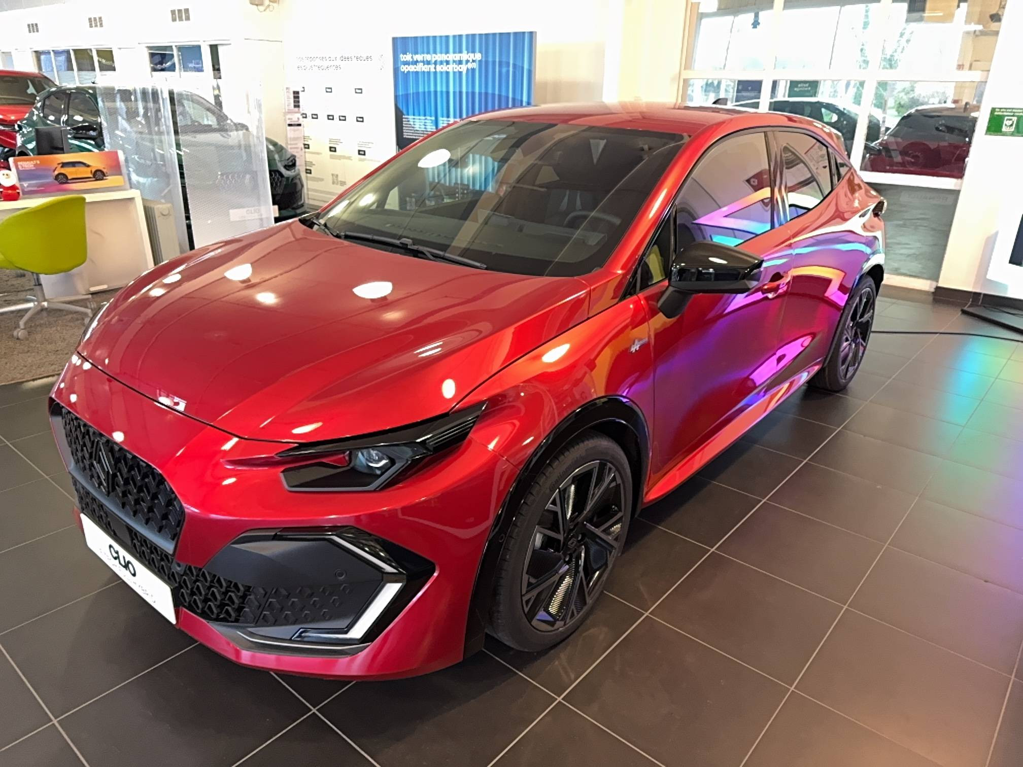 Renault Clio 6 Clio E-Tech full hybrid 160 ch occasion de 2025 en vente à Concarneau