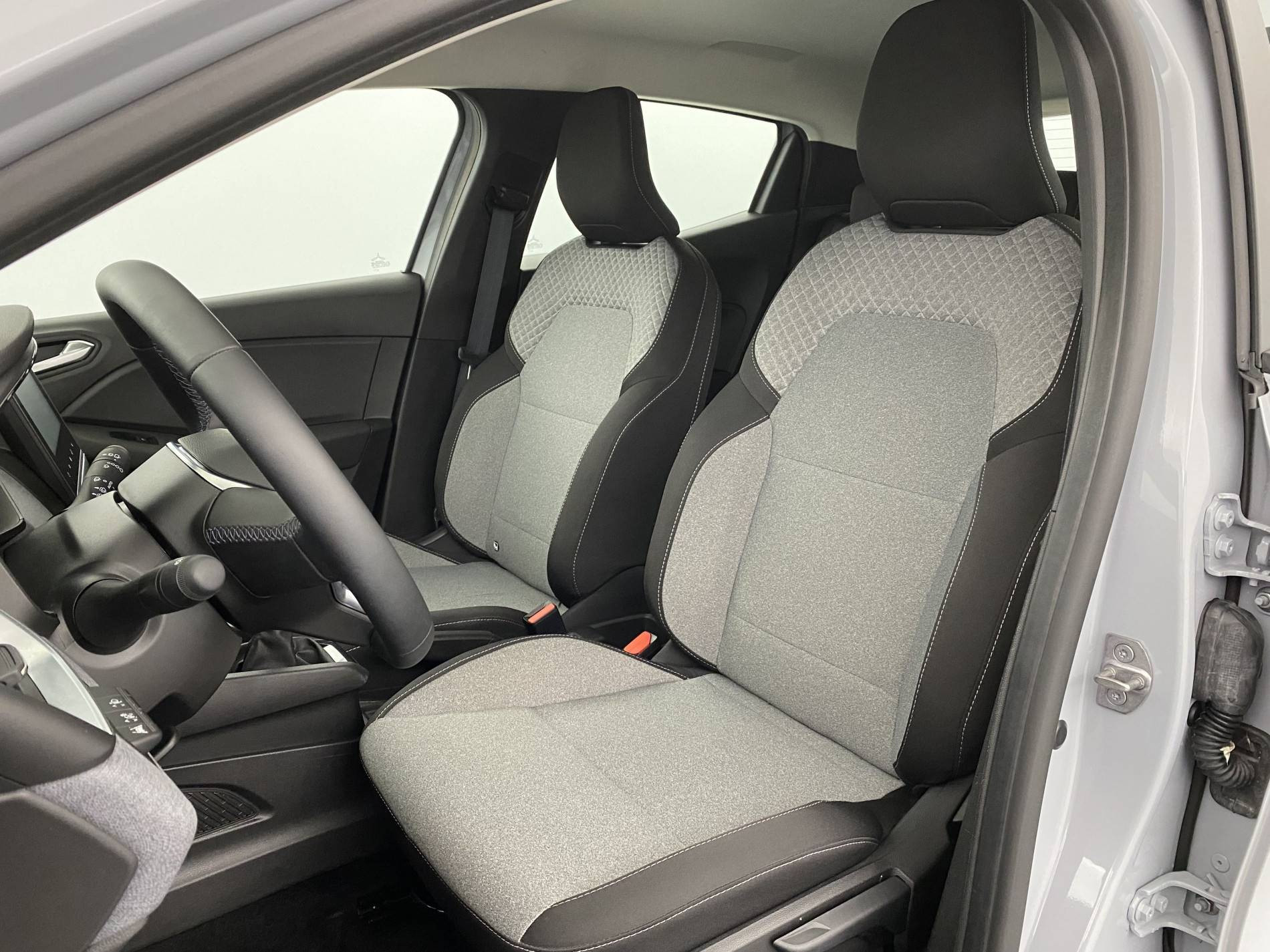 Vente en ligne Renault Clio 5 Clio TCe 90 au prix de 15 290 €