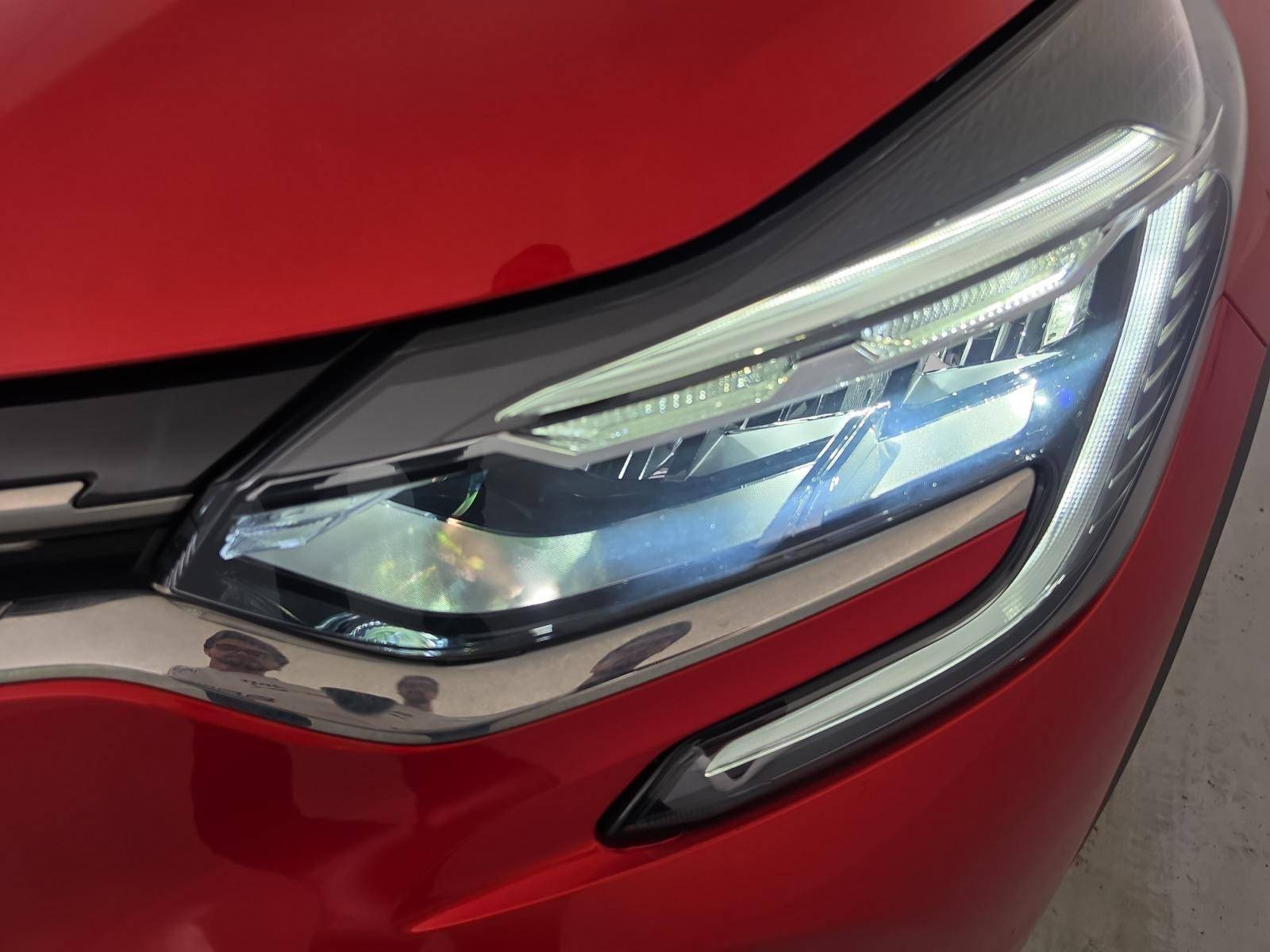 Vente en ligne Renault Captur  mild hybrid 140 au prix de 18 900 €