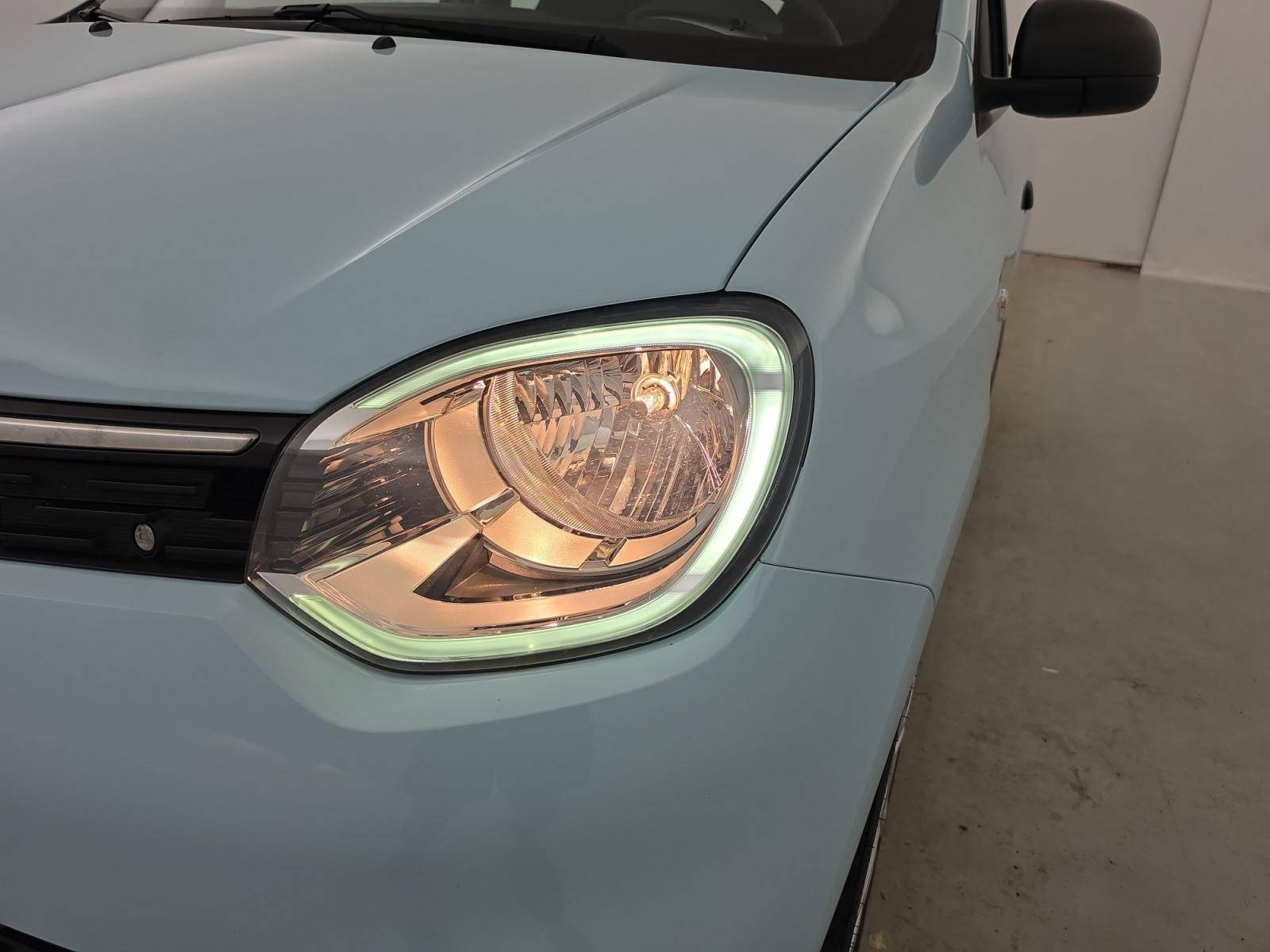 Vente en ligne Renault Twingo Electrique Twingo III E-Tech au prix de 12 490 €