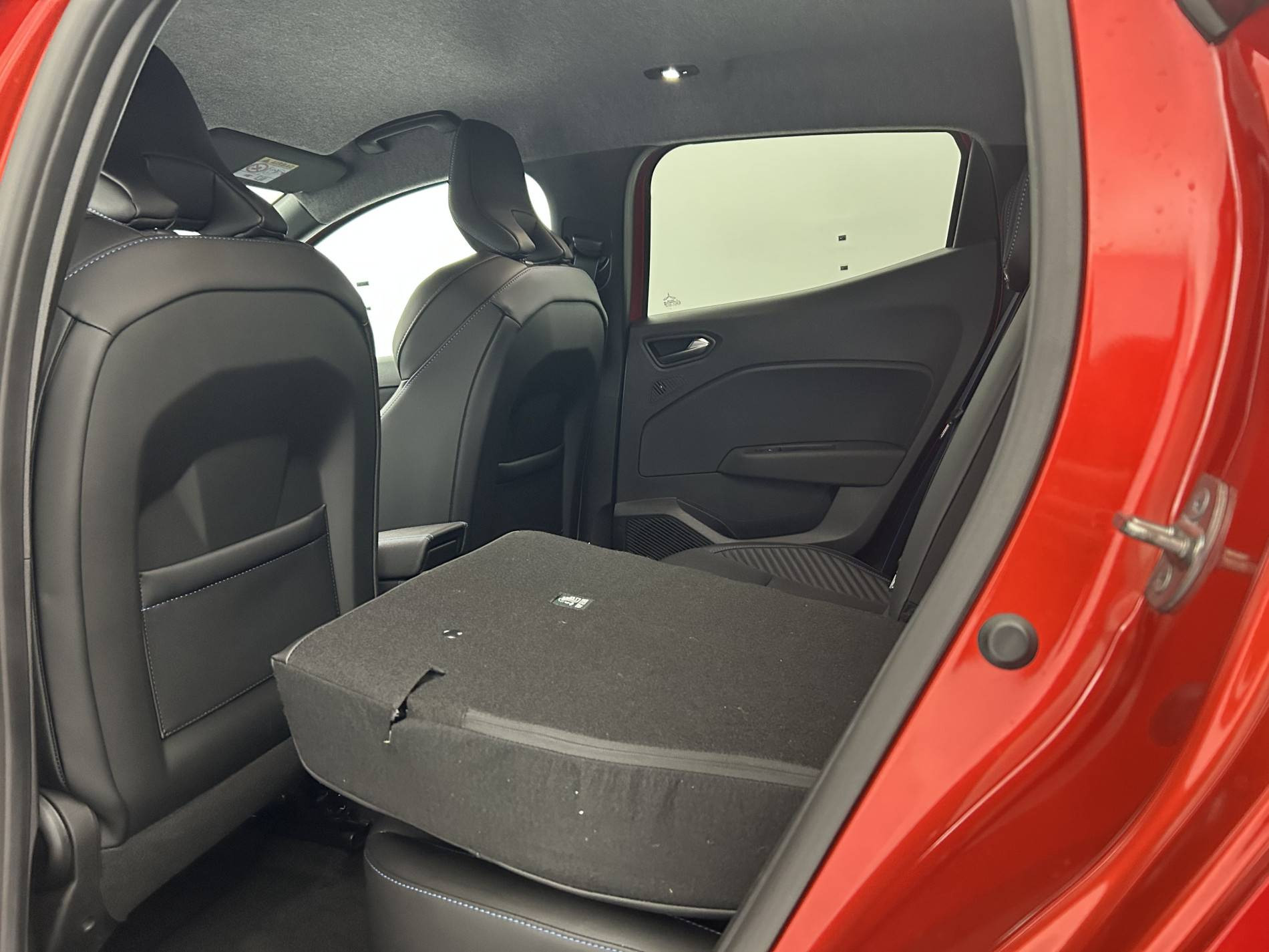 Vente en ligne Renault Clio 5 Clio E-Tech full hybrid 145 au prix de 20 990 €