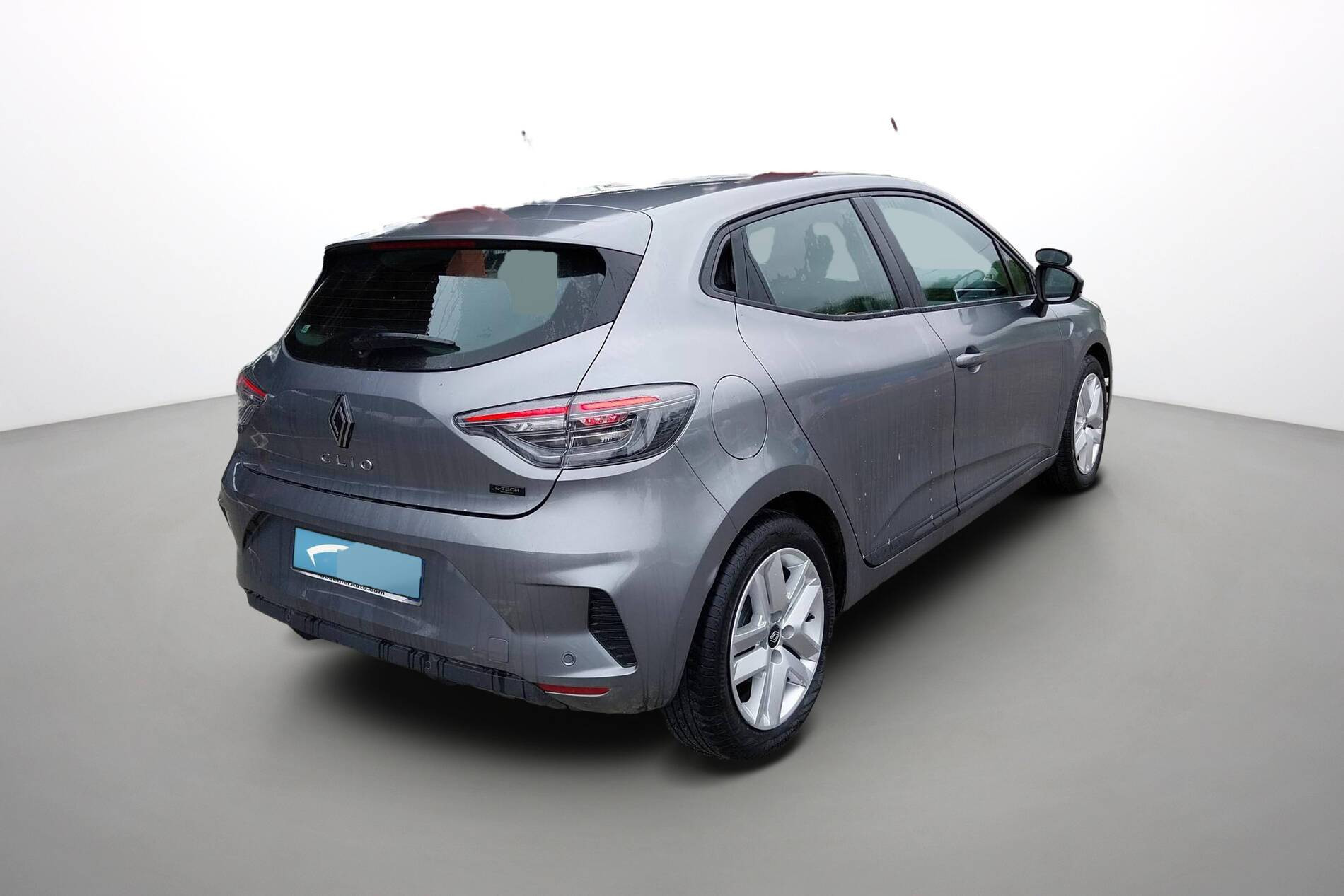 Vente en ligne Renault Clio 5 Clio E-Tech full hybrid 145 ch GSR2 au prix de 18 690 €