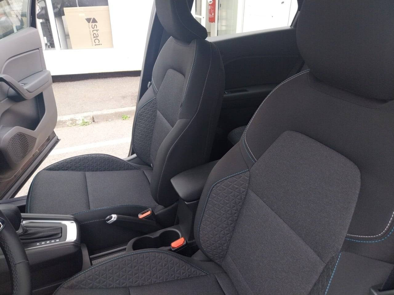 Vente en ligne Renault Captur  E-Tech full hybrid 145 ch au prix de 23 504 €