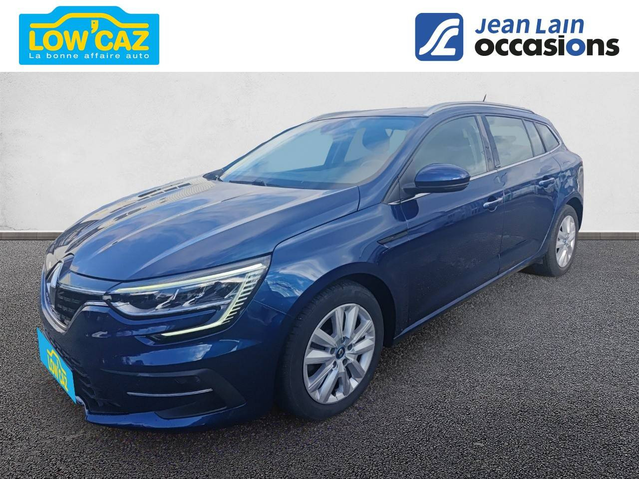 Vente en ligne RENAULT MEGANE IV ESTATE Mégane IV Estate E-TECH Plug-In Hybride 160 Business de 2021 au prix de 12 990 €