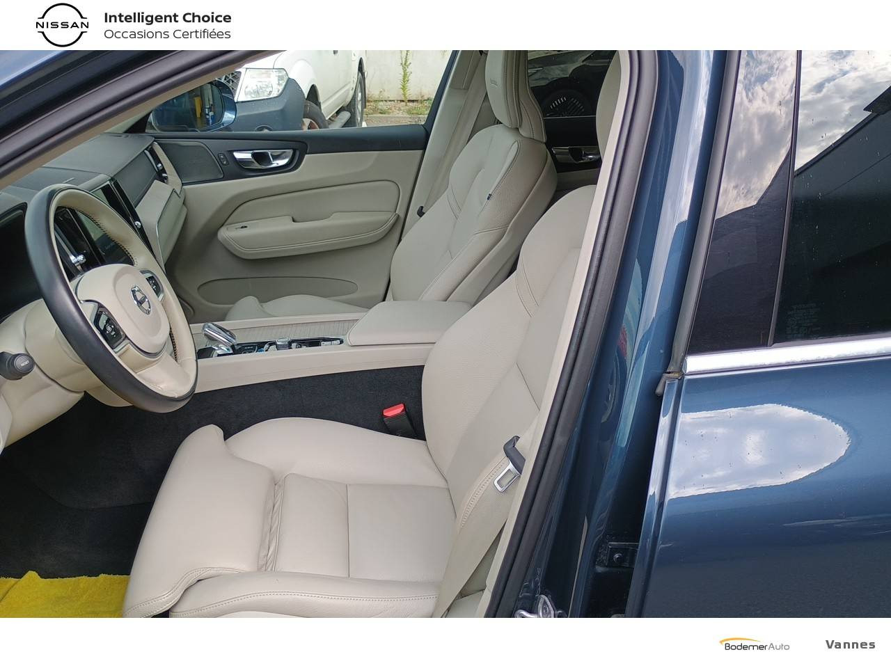 Vente en ligne Volvo XC60  B5 AWD 235 ch Geartronic 8 au prix de 29 990 €
