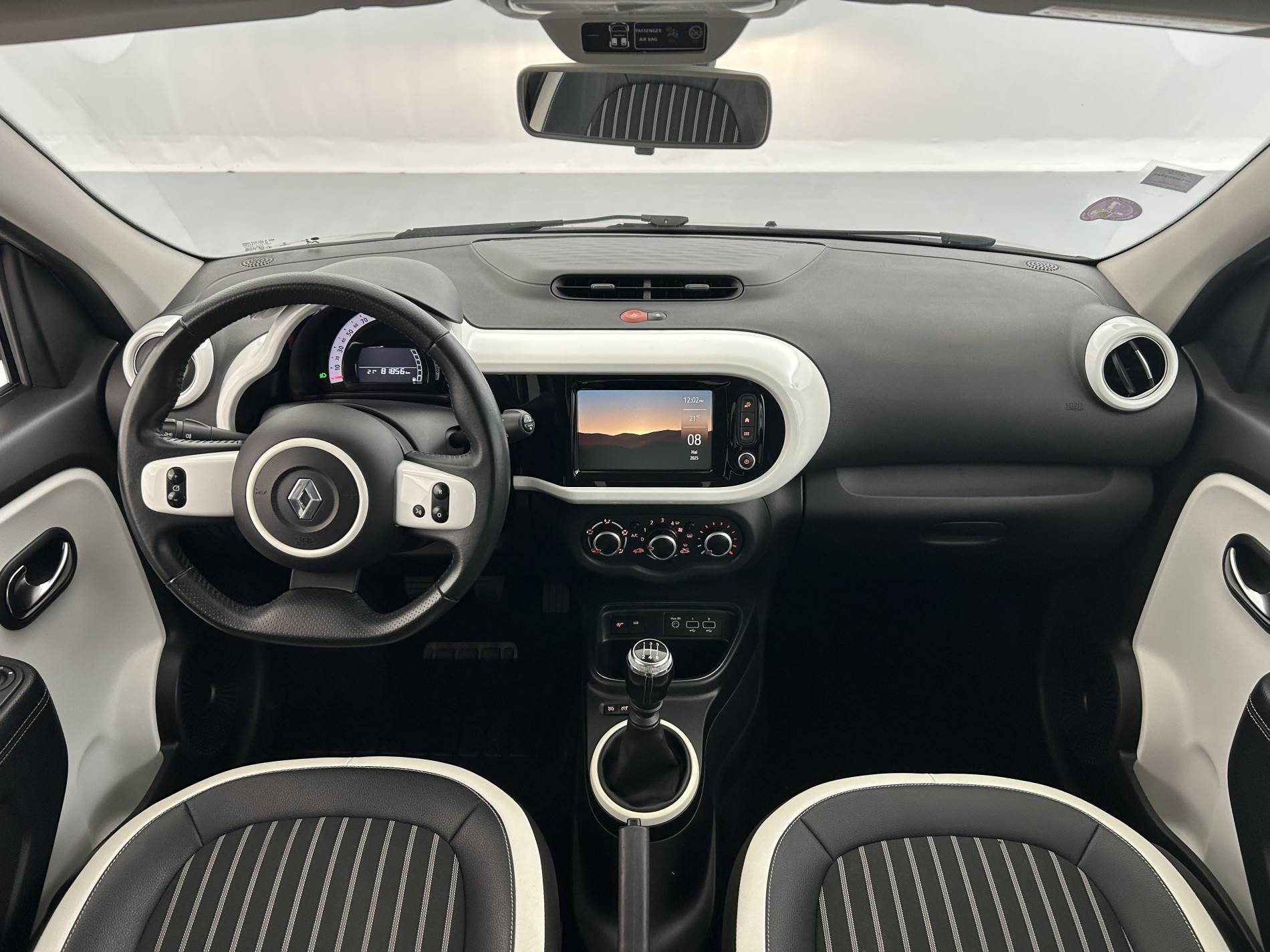 Vente en ligne Renault Twingo 3  TCe 95 au prix de 11 790 €