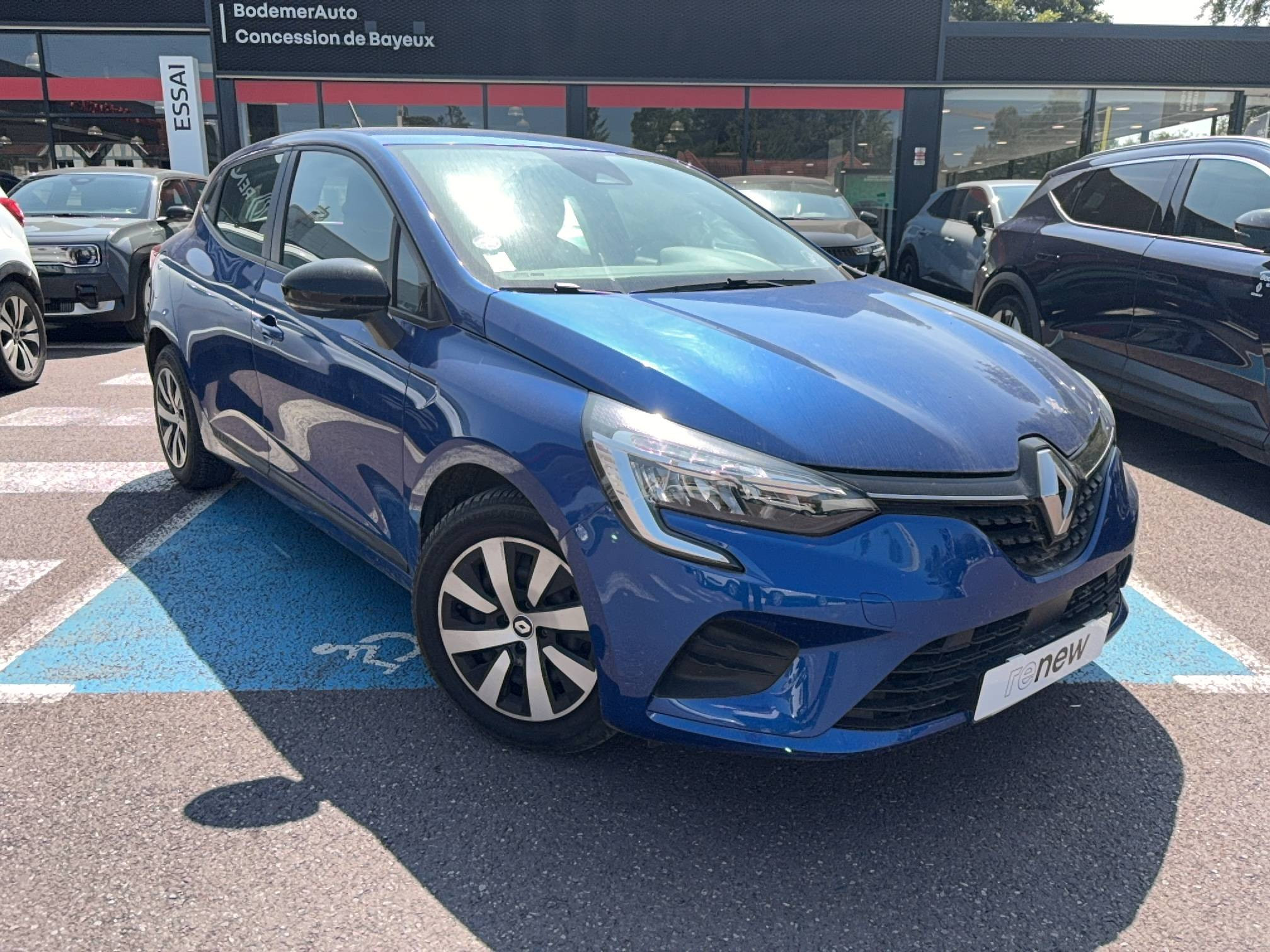 Vente en ligne Renault Clio 5 Clio TCe 90 au prix de 13 990 €
