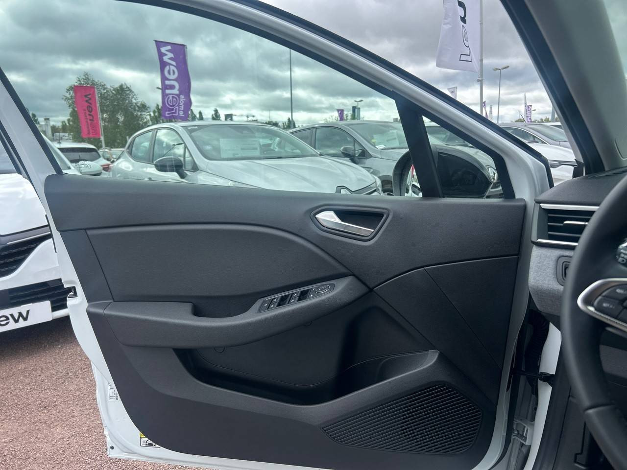 Vente en ligne Renault Clio 5 Clio SCe 65 ch GSR2 au prix de 15 990 €