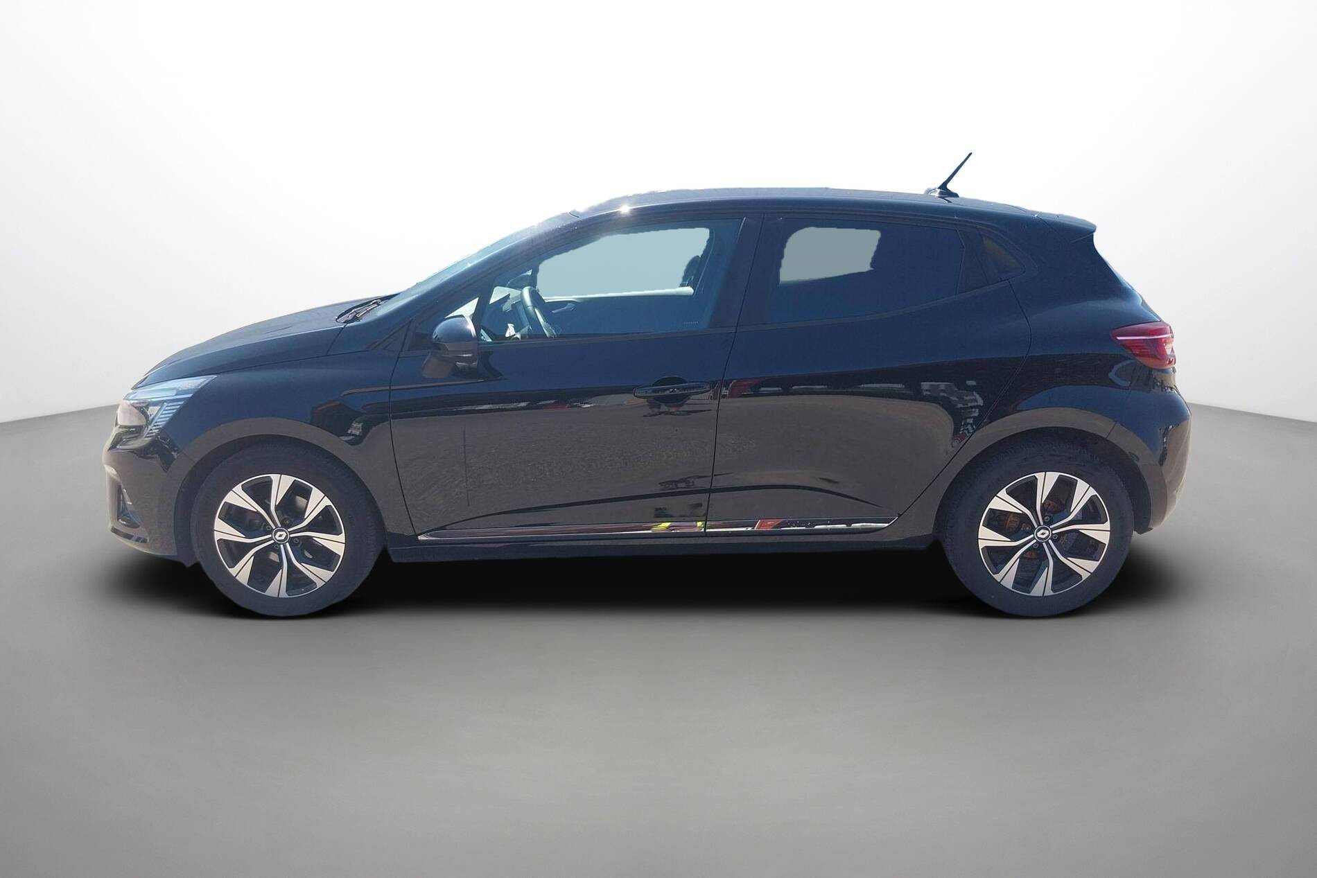 Vente en ligne Renault Clio 5 Clio TCe 90 au prix de 14 490 €