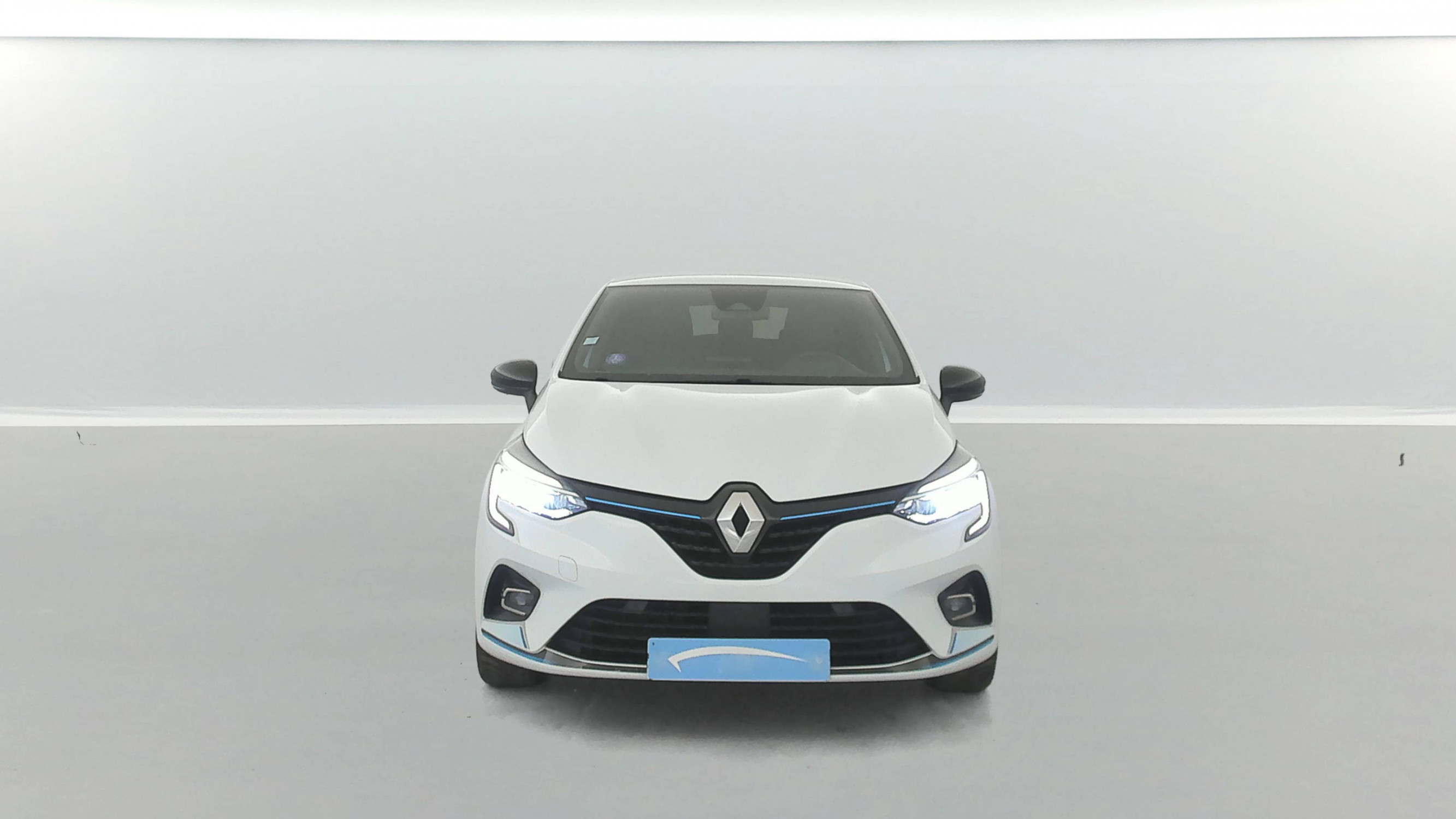 Vente en ligne Renault Clio 5 Clio E-Tech 140 au prix de 16 490 €