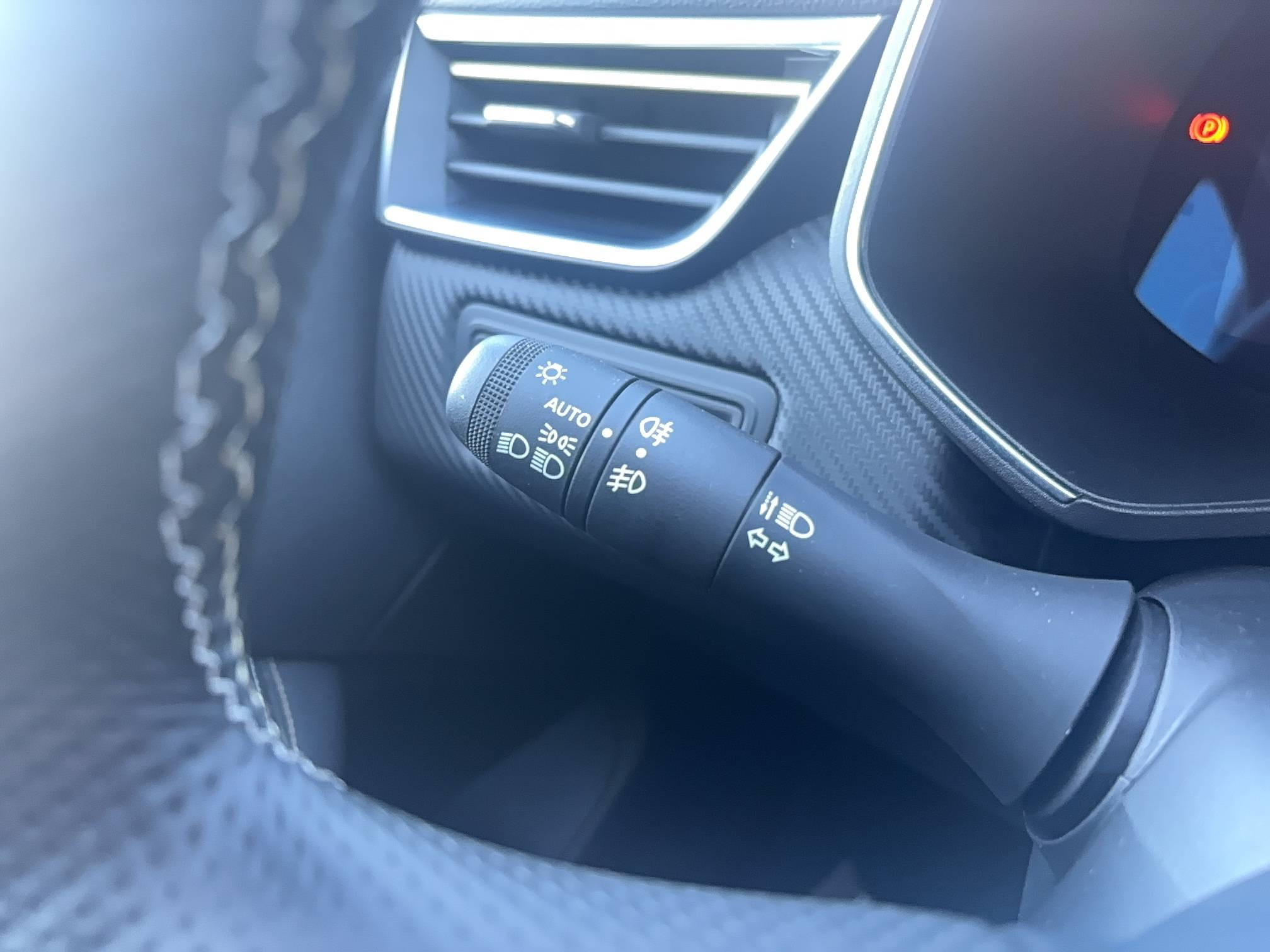 Vente en ligne Renault Clio 5 Clio E-Tech full hybrid 145 au prix de 19 490 €