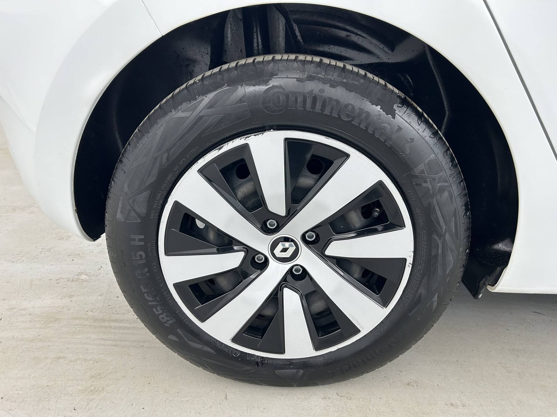 Vente en ligne Renault Clio 5 Clio SCe 65 au prix de 11 990 €